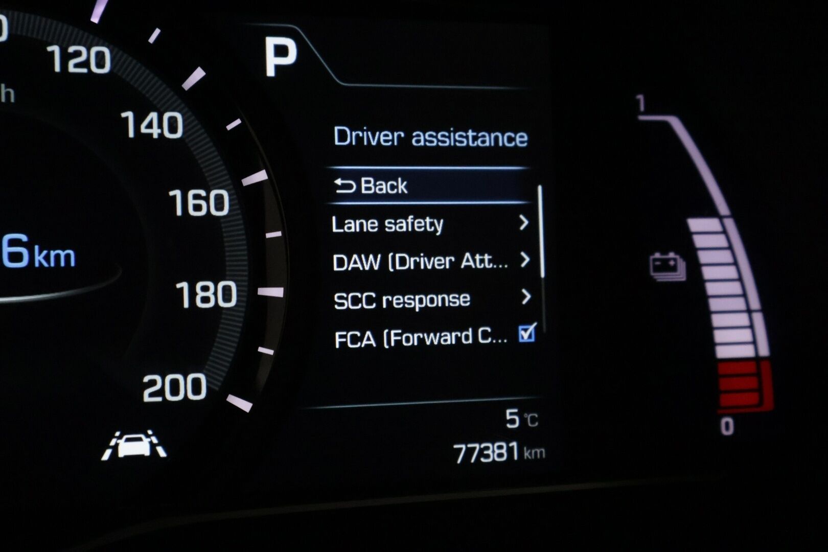 HYUNDAI IONIQ ELECTRIC 2019 28kWh Premium Plus - * Adapt.Vakkari / Blis / P-Kamera / Ilmastoidut etuistuimet / Lane assist *
