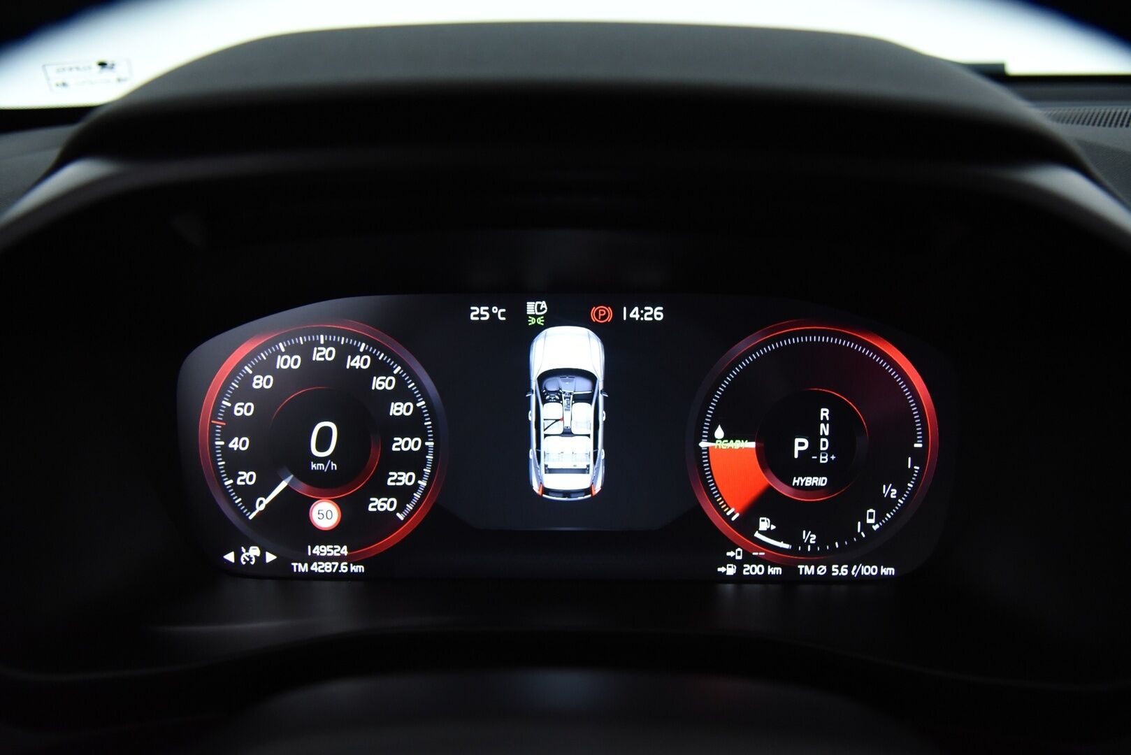 Volvo XC40 2020 T5 TwE Recharge R-Design / Pilot assist / Webasto / BLIS / Vetokoukku / Apple&Android - H&K / 360° / Muistipenkki / Jakohihna vaihdettu 2025!
