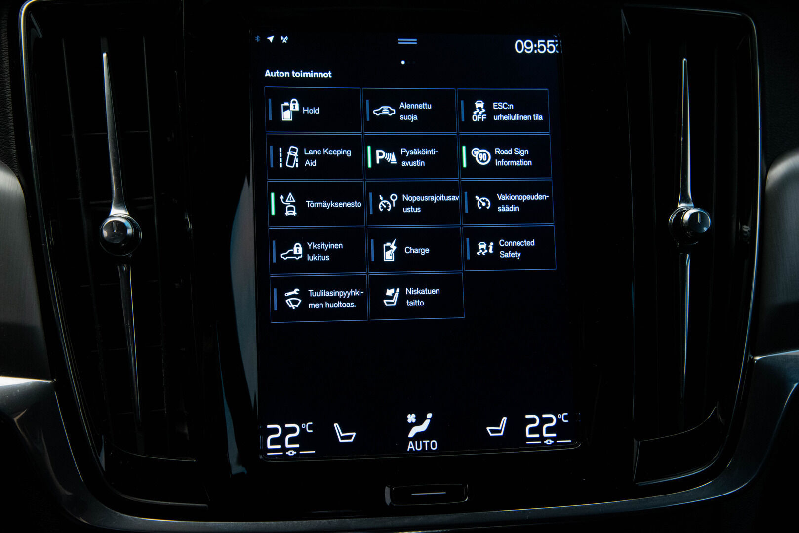 Volvo V90 2018 T8 AWD Momentum aut** Webasto / Adapt. vak / Koukku / Keyless / Sähk. takaluukku - Auto matkalla myymälään!
