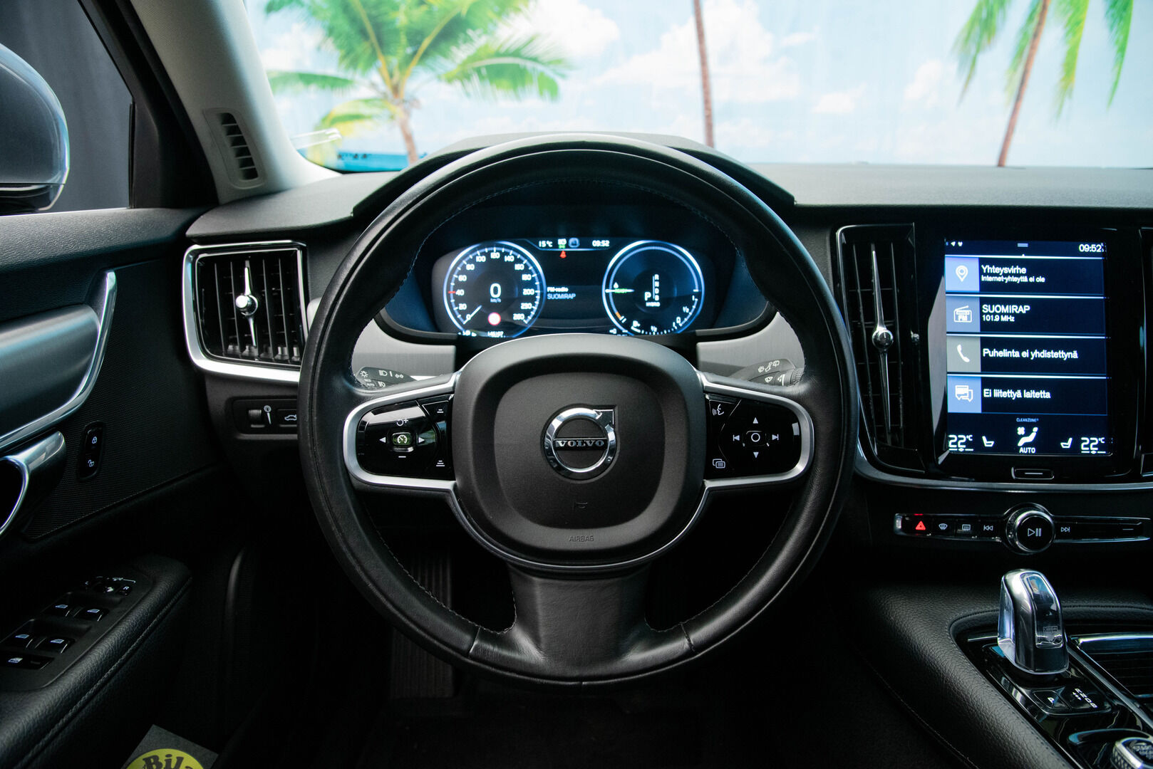 Volvo V90 2018 T8 AWD Momentum aut** Webasto / Adapt. vak / Koukku / Keyless / Sähk. takaluukku - Auto matkalla myymälään!