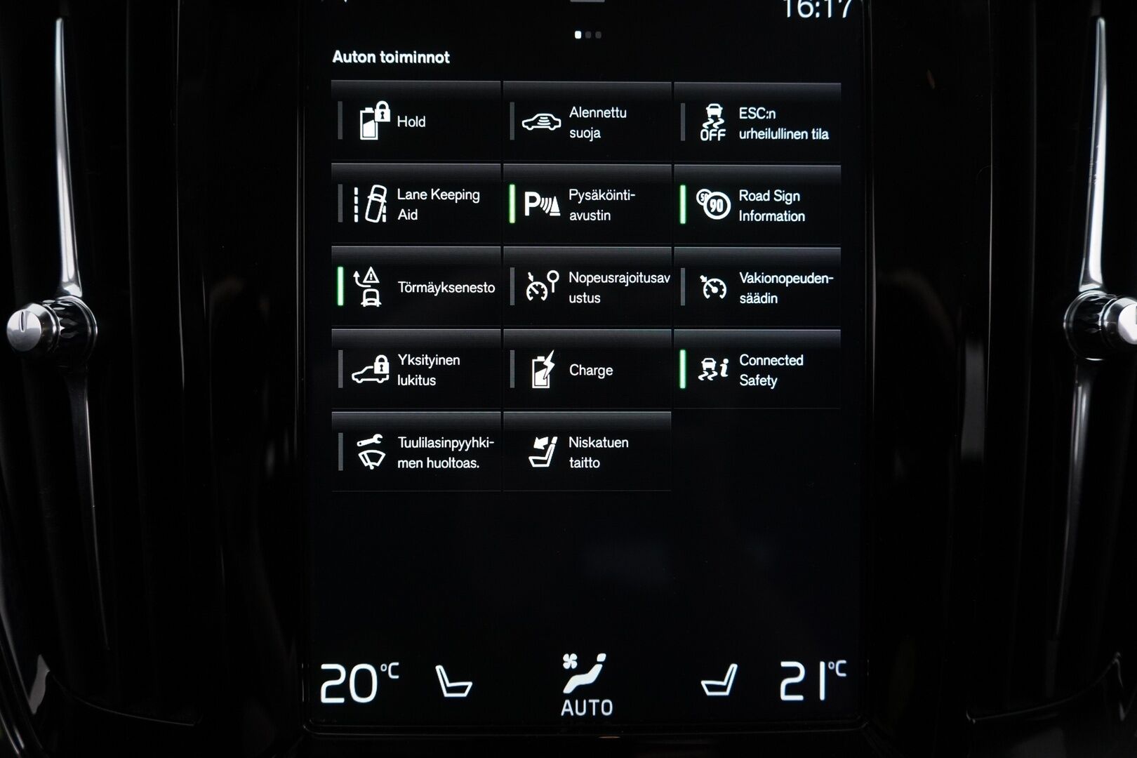 Volvo V90 2018 T8 AWD Momentum aut *Webasto / Adapt. vak / Koukku / Keyless / Sähkökontti* - Jakohihna vaihdettu / Merkkihuollettu / Viimeisin huolto 162tkm