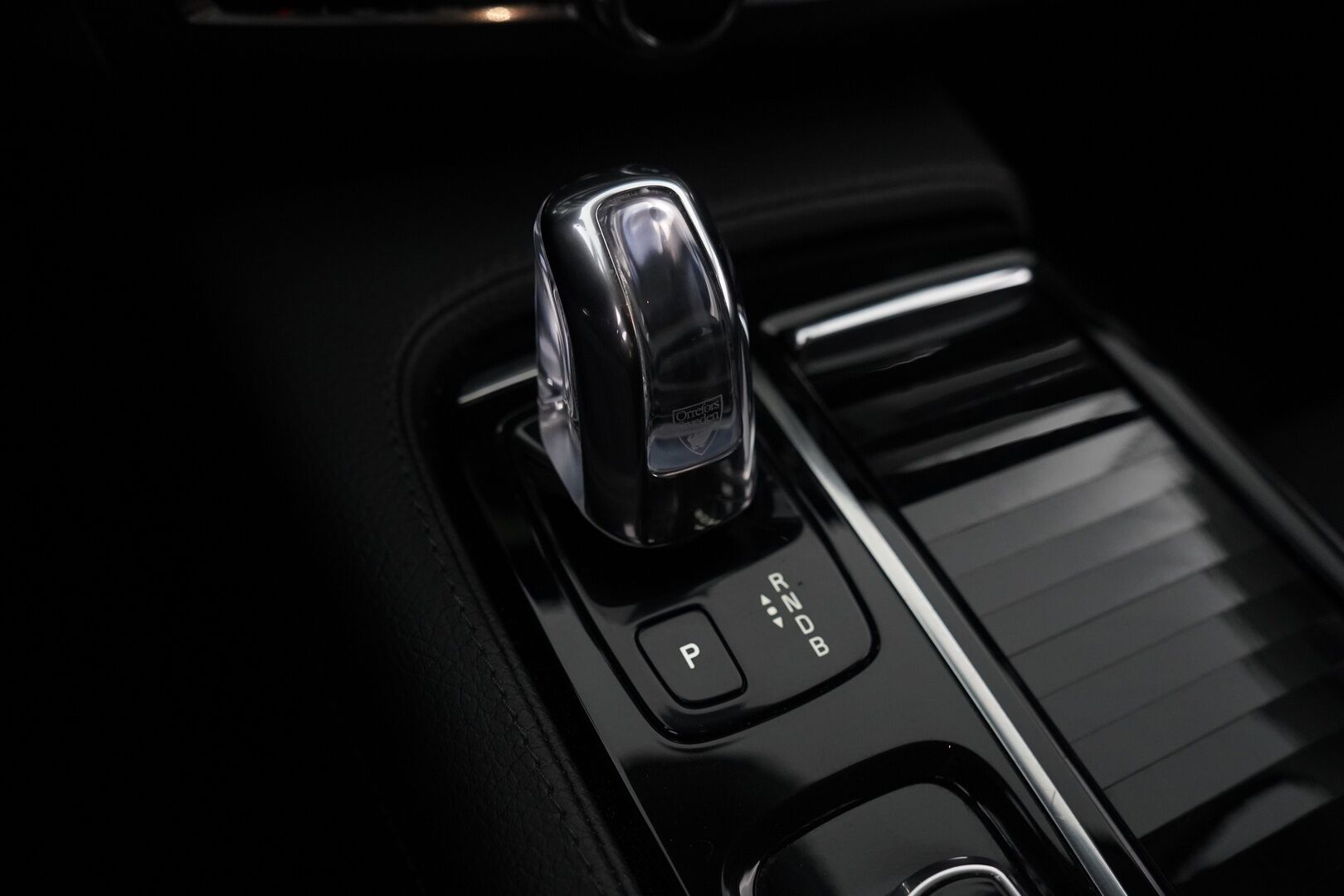 Volvo V90 2018 T8 AWD Momentum aut *Webasto / Adapt. vak / Koukku / Keyless / Sähkökontti* - Jakohihna vaihdettu / Merkkihuollettu / Viimeisin huolto 162tkm