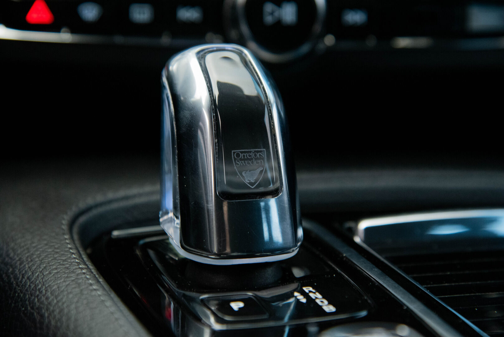 Volvo V90 2018 T8 AWD Momentum aut** Webasto / Adapt. vak / Koukku / Keyless / Sähk. takaluukku - Auto matkalla myymälään!