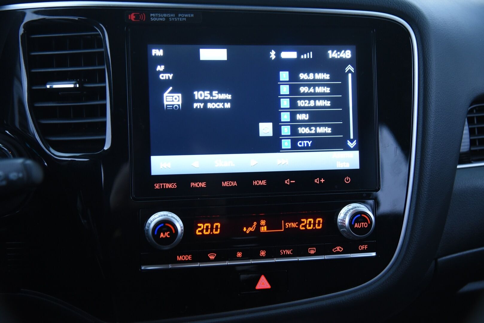 MITSUBISHI OUTLANDER PHEV 2021 Instyle Business X 4WD * ACC / 360-kamera / P.Kamera / Lisälämmitin / Lane assist / Ratinlämmitin * - HULLUT JOULUT KORKOTARJOUS 2,49% 