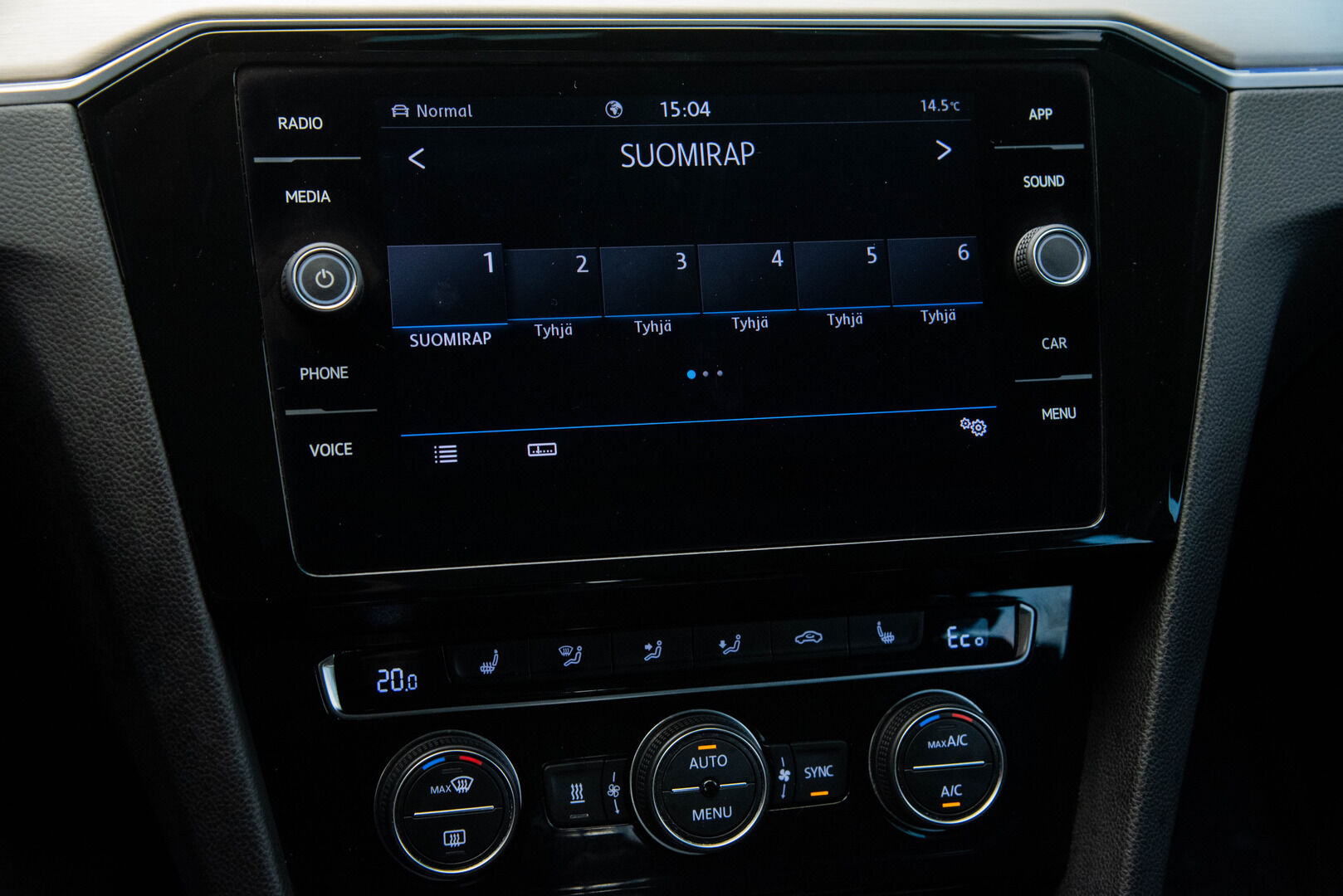 VOLKSWAGEN PASSAT 2018 Variant GTE Plug-In Hybrid 160 kW (218 hv) DSG-automaatti - | Adapt. Vak. | Digimitttaristo | Alletaittuva koukku | Navi | Webasto | Uudemman mallin näyttö! | Jakopää tehty! | 2x renkaat&vanteet |