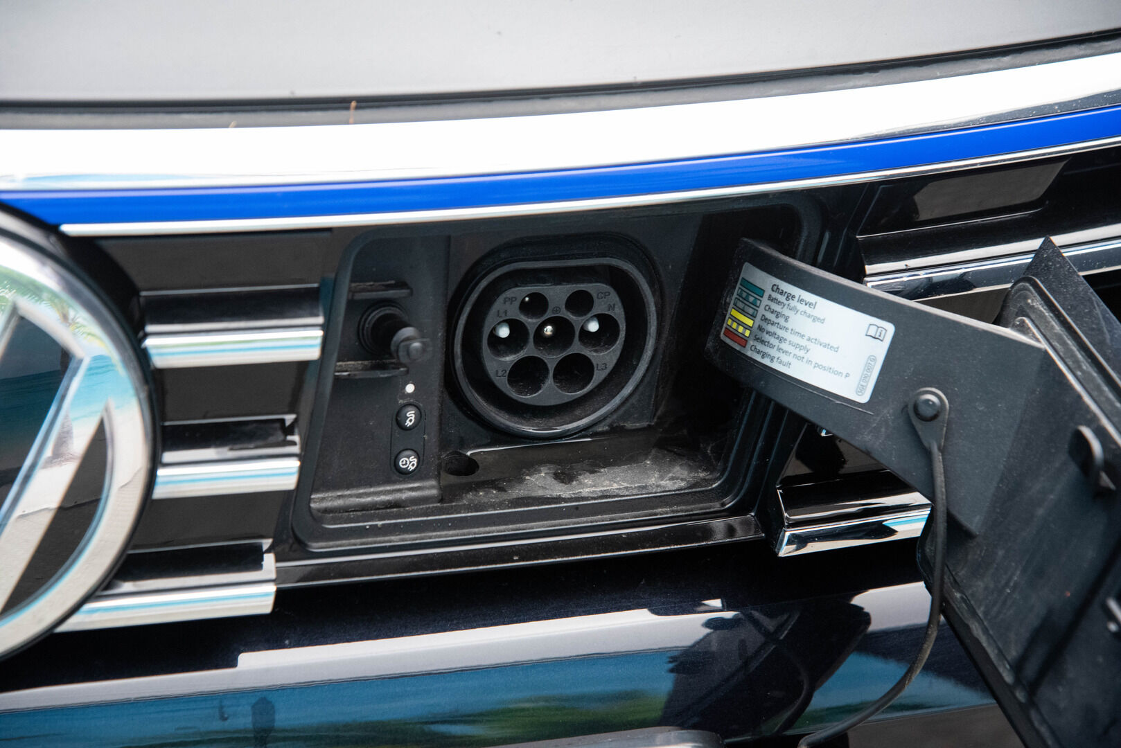 VOLKSWAGEN PASSAT 2018 Variant GTE Plug-In Hybrid 160 kW (218 hv) DSG-automaatti - | Adapt. Vak. | Digimitttaristo | Alletaittuva koukku | Navi | Webasto | Uudemman mallin näyttö! | Jakopää tehty! | 2x renkaat&vanteet |