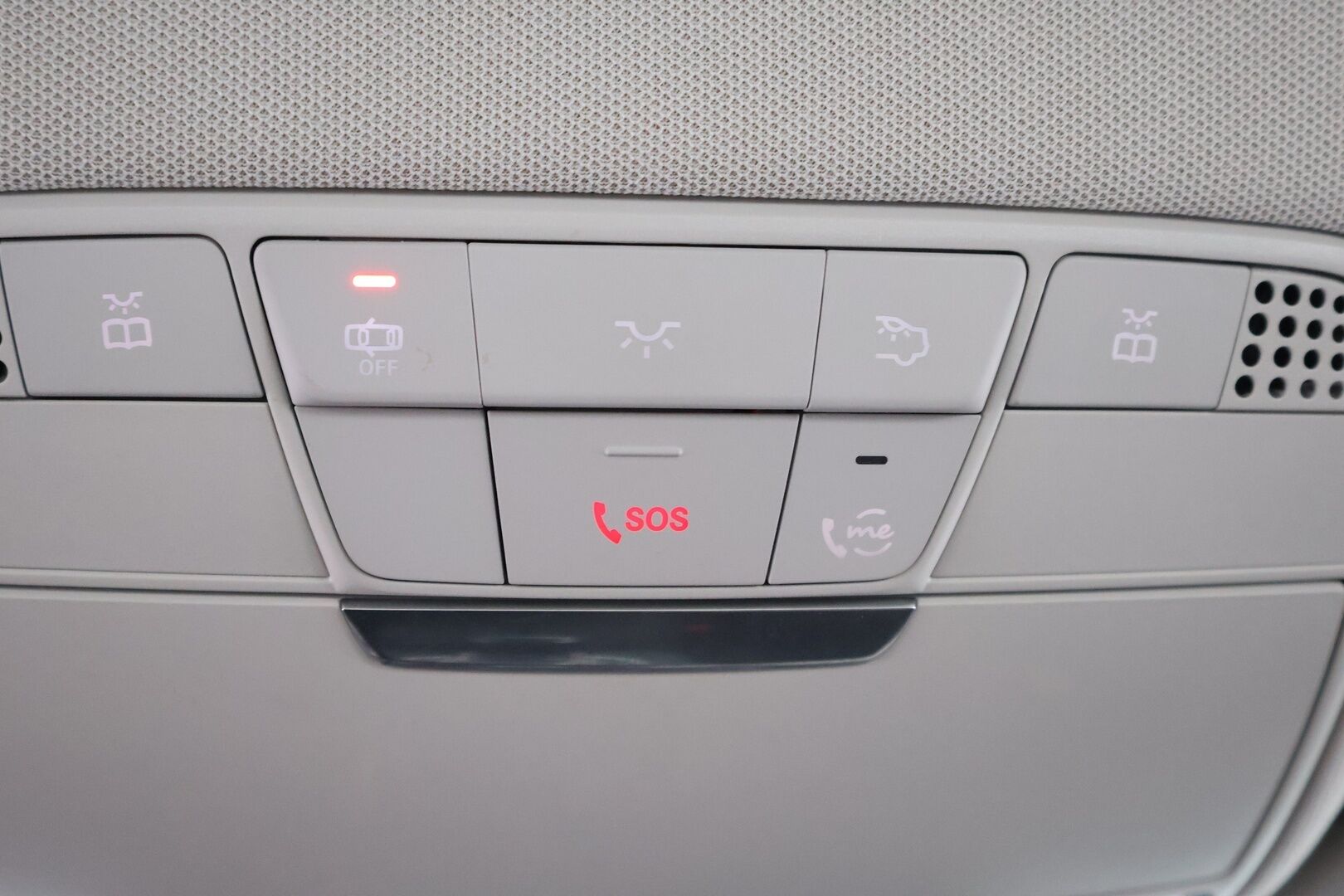 MERCEDES-BENZ E 2020 300 de A Business Avantgarde Edition EQ Power * Distronic+ / Peruutuskamera / Vetokoukku / Puolinahkasisusta / Sähköpenkit - 2x Renkaat alkuperäisvantein / Juuri tullut Tampereelle!
