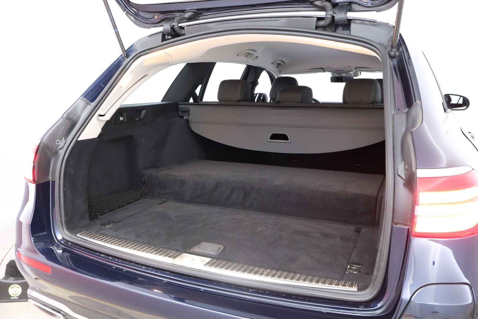 MERCEDES-BENZ E 2020 300 de A Business Avantgarde Edition EQ Power * Distronic+ / Peruutuskamera / Vetokoukku / Puolinahkasisusta / Sähköpenkit - 2x Renkaat alkuperäisvantein / Juuri tullut Tampereelle!
