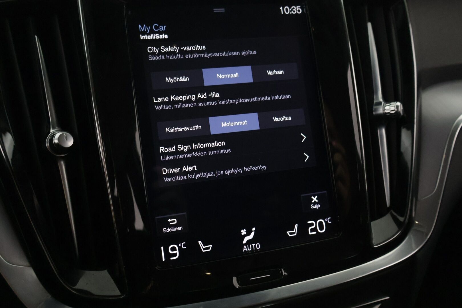 Volvo V60 2020 T6 Twin Engine AWD Momentum Advanced Edition aut -  | ACC | Webasto | VOC | AppleCarPlay | Kamera | Vetokoukku | Full-LED | Digimittaristo | Keyless |