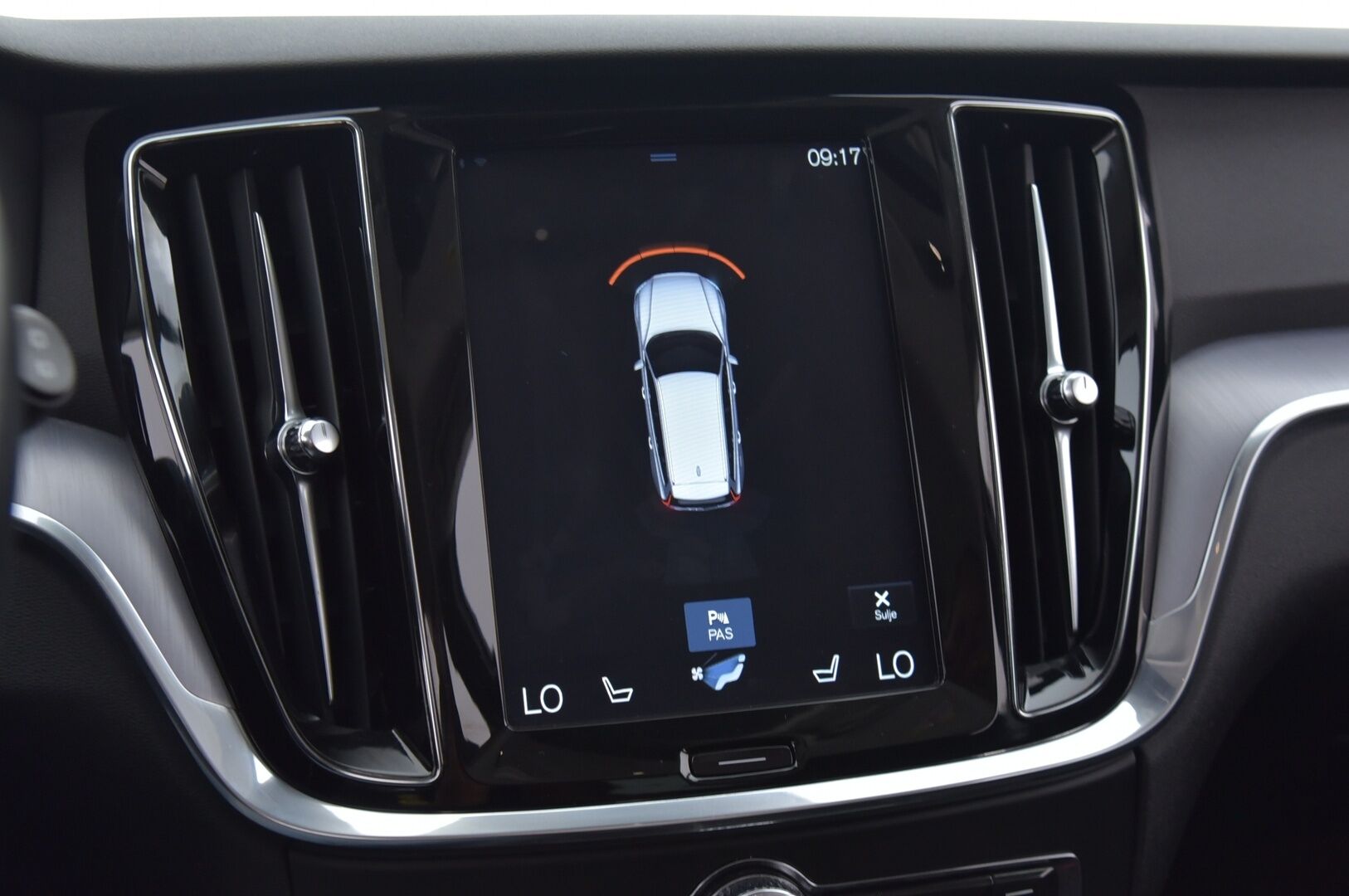 Volvo V60 2020 V60 T6 Twin Engine Farmari (AC) 5ov 1969cm3 A - AWD Momentum Advanced Edition aut | Adapt. vakkari | Webasto | VOC | AppleCarPlay | Kamera | Vetokoukku 