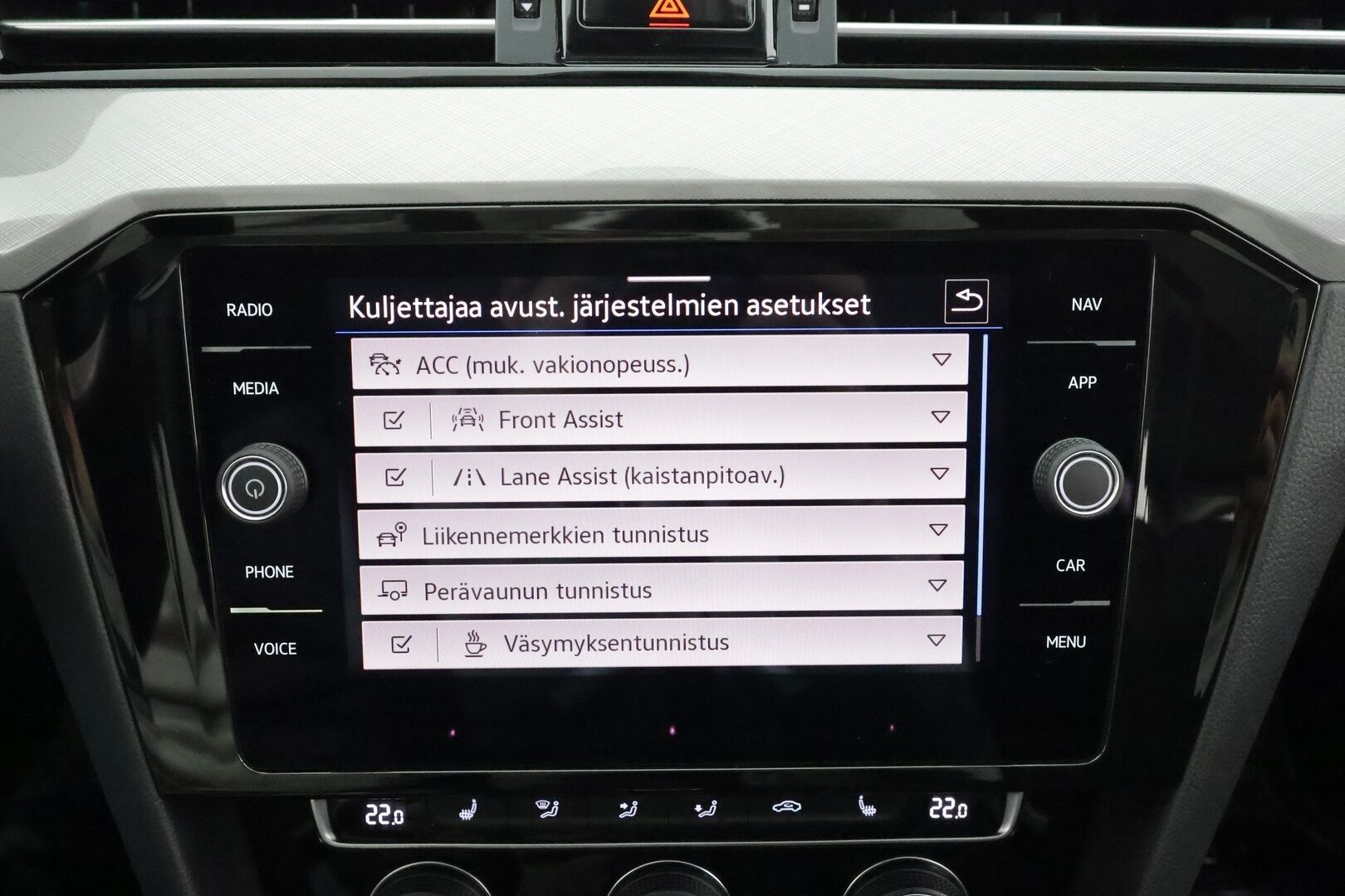 VOLKSWAGEN PASSAT 2020 Variant GTE Plug-In Hybrid 160 kW DSG * ACC / LED / P.tutkat / ErgoComfort Istuin / Apple&Android * - Kahdet Renkaat / Koti & Kauppalaturi