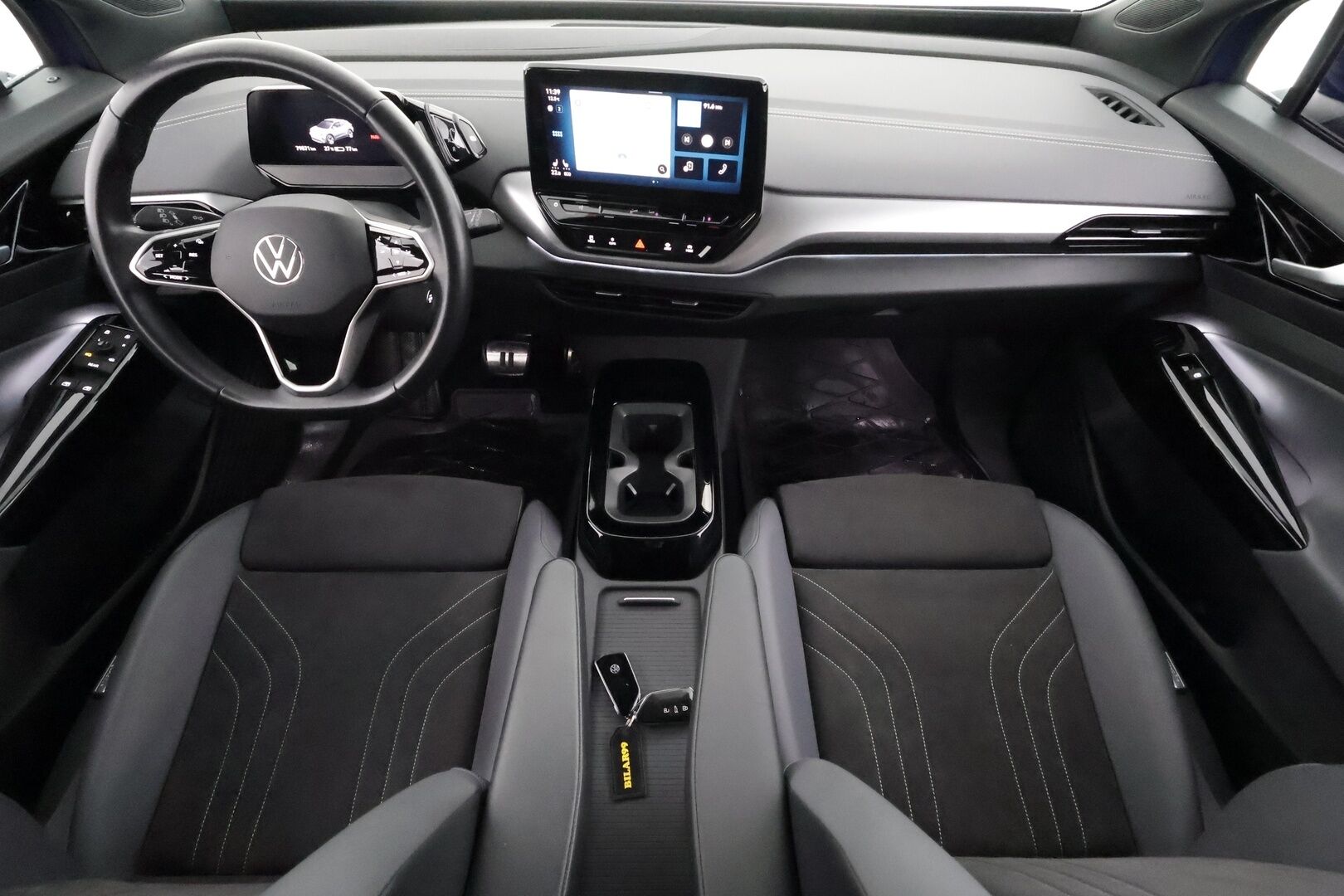 Volkswagen ID.4 2023 Pro 4MOTION Business 195 kW, akku 77 kWh - | ACC | ILP | Koukku | Muistipenkit hieronnalla | IQ.Light | Nahka-alcantara | P.kamera | Keyless | Lämm. ratti | 1-om suomiauto | 2x alut |