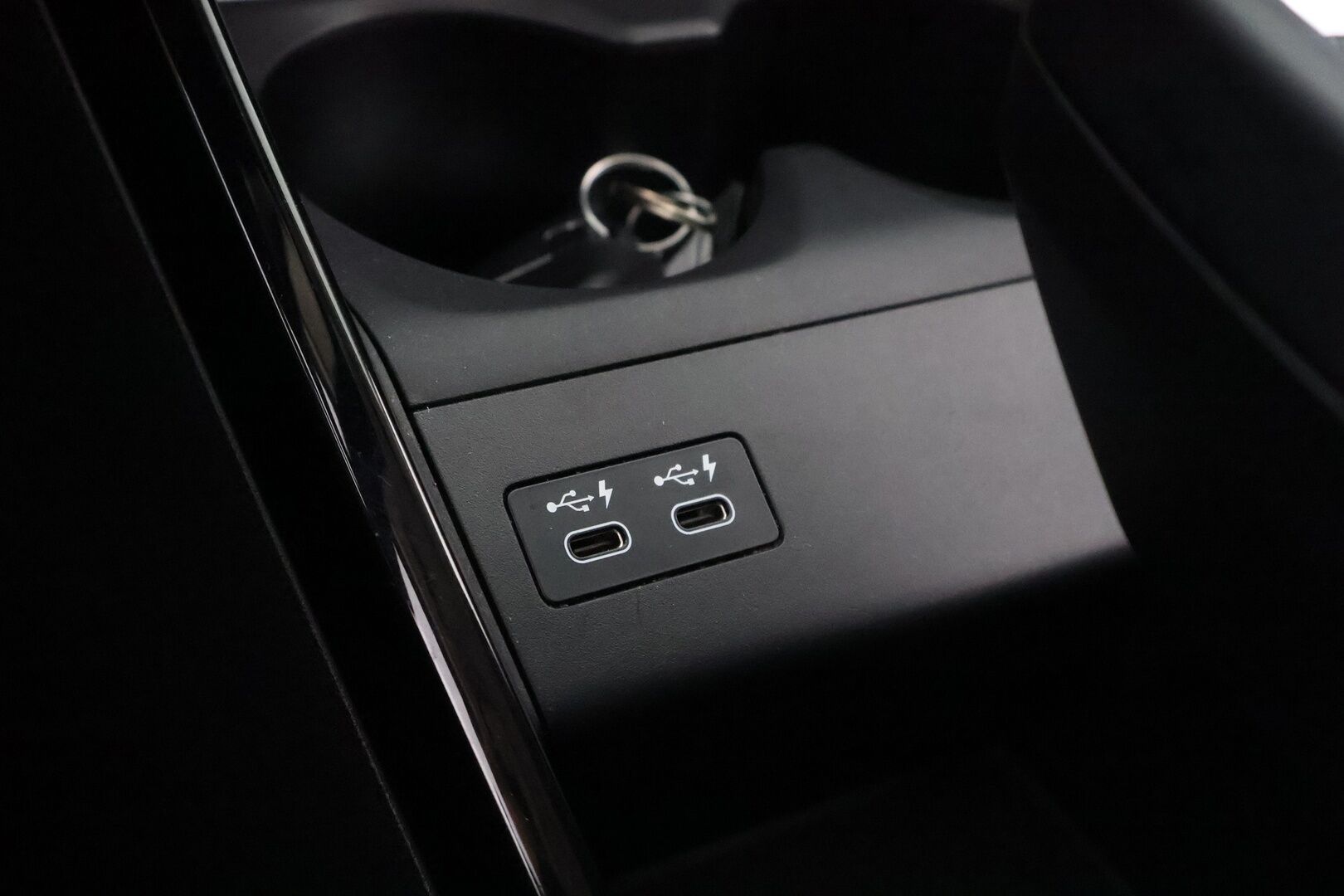 BMW iX1 2023 xDrive30 - 3,99 % KORKOTARJOUS TÄHÄN AUTOON - Adapt.vakkari / Harman&Kardon / HUD / Vetokoukku / 360° kamera / Muistipenkki / Adapt.LED / Juuri saapunut!