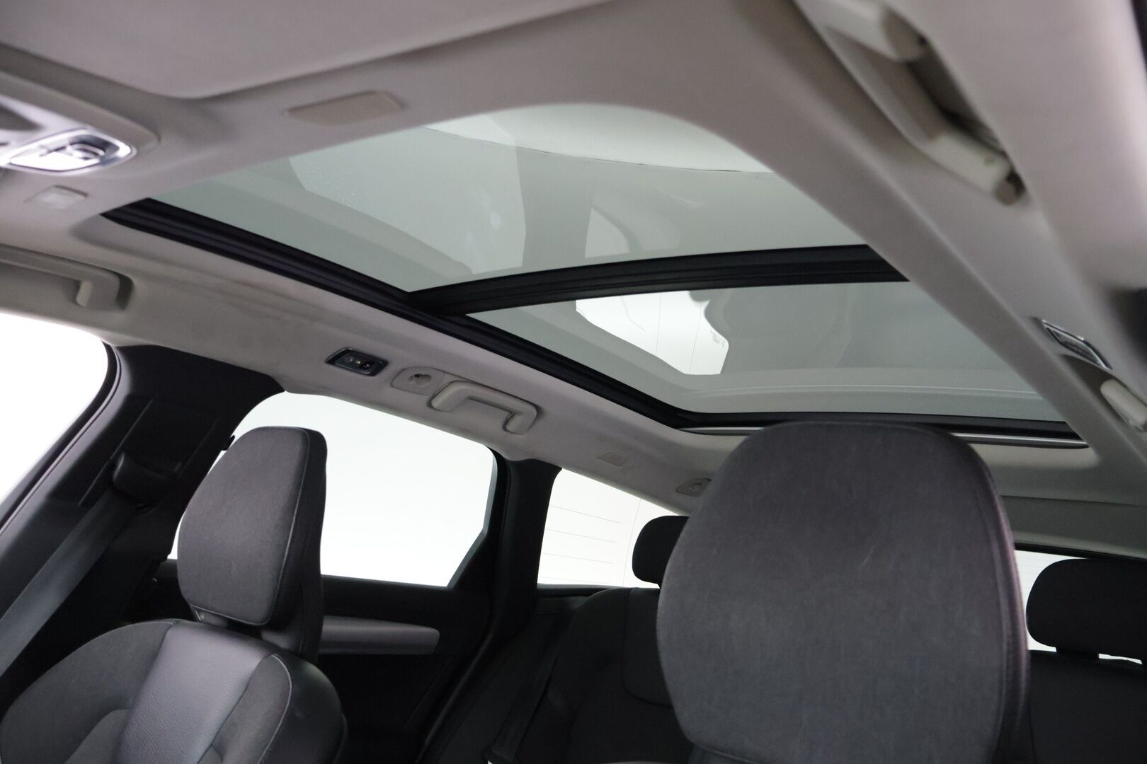 Volvo V90 2020 T8 TwE AWD Momentum aut - | Juuri katsastettu | Akku kuntotarkastettu | ACC | Pilot Assist | Panorama | Carplay | Koukku | 2x renkaat | - KORKO VAIN 3,99 %
