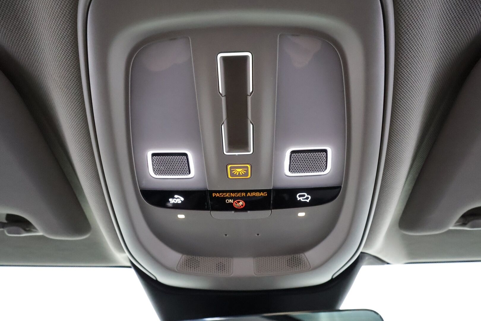 Volvo V60 2024 T8 AWD Long Range High Performance Ultimate Bright aut - ACC | Koukku | HUD | Full-LED | Panorama | Muistipenkit | 360-Kamera | H/K | Sporttinahat | Keyless | Apple&Android | 1.Om Suomi-auto | Kahdet Renkaat | Merkkihuollettu |