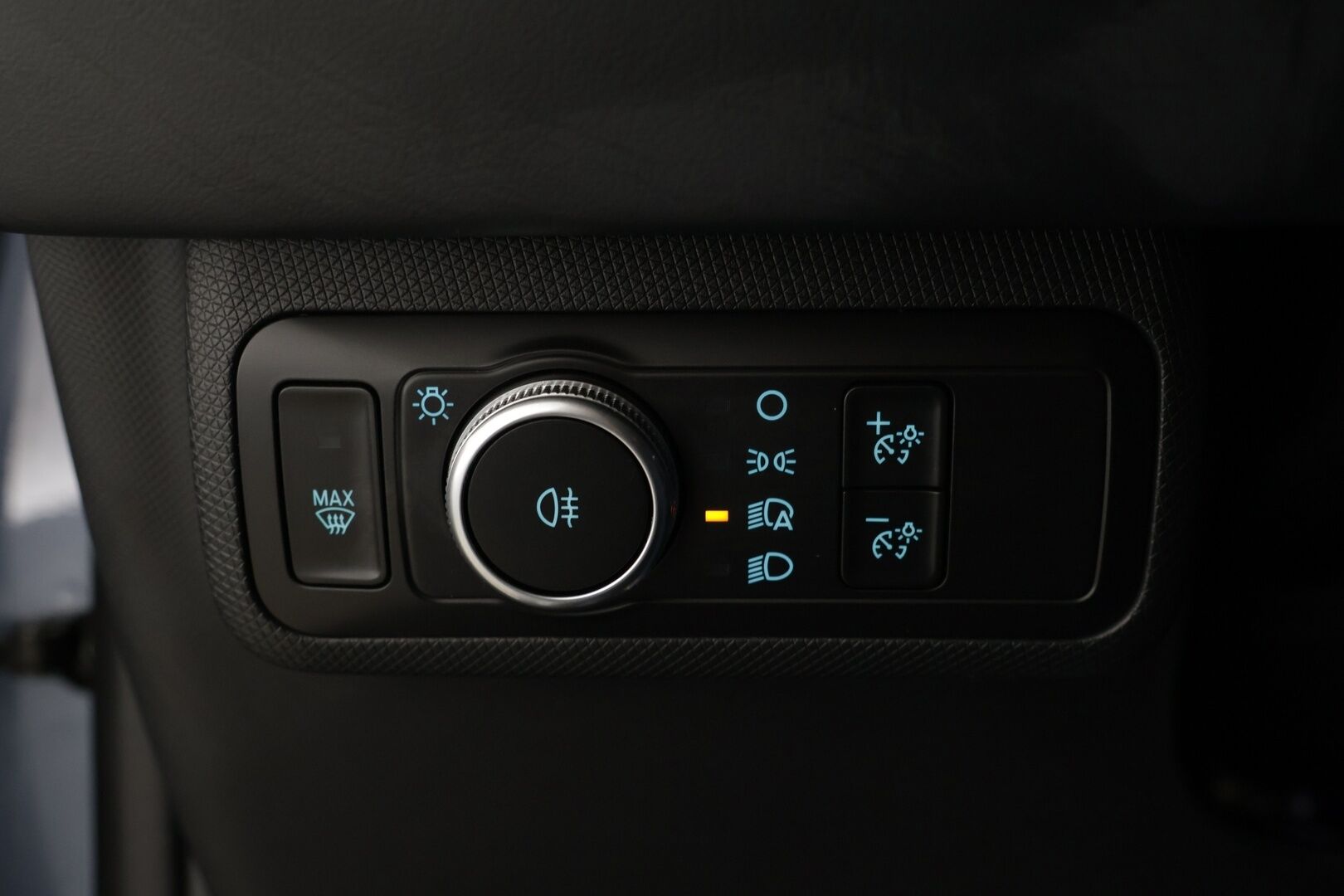 Ford Mustang 2022 75kWh 269hv AWD 5-ovinen / Tech Pack / Acc / Nahkasisusta / B&O / Merkkihuollettu / - *Tästä Komea perheauto hyvillä varusteilla ja pienillä kilsoilla!*