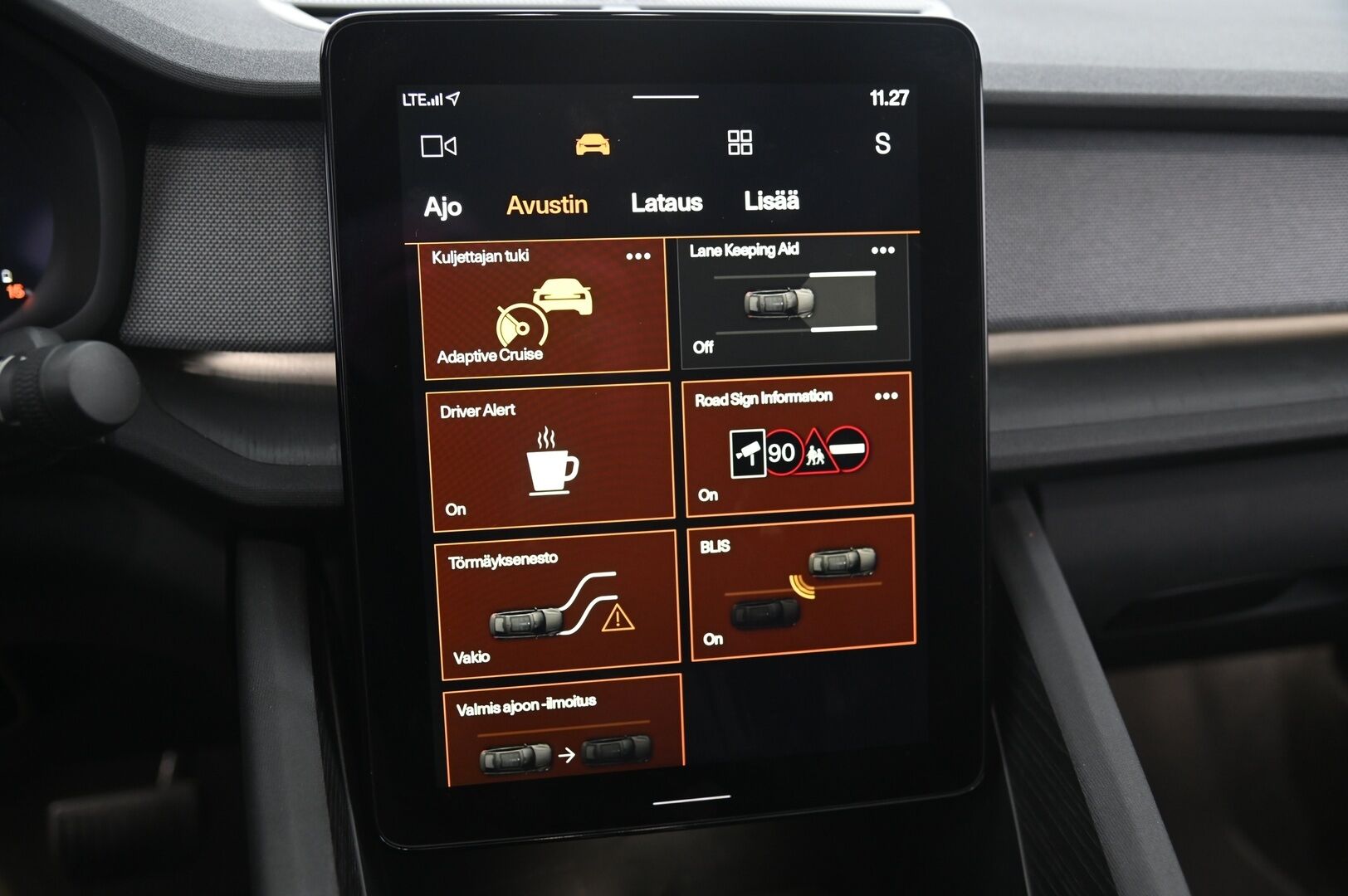 Polestar 2 2021 Performance Long Range Dual Motor 350kW, 78kWh *Pilot assist / H&K / ACC / 360 Kamera / Lasikatto / 2x Vanteet/ Koukku* - *Akkukuntotarkastettu / Kahdet renkaat vantein*