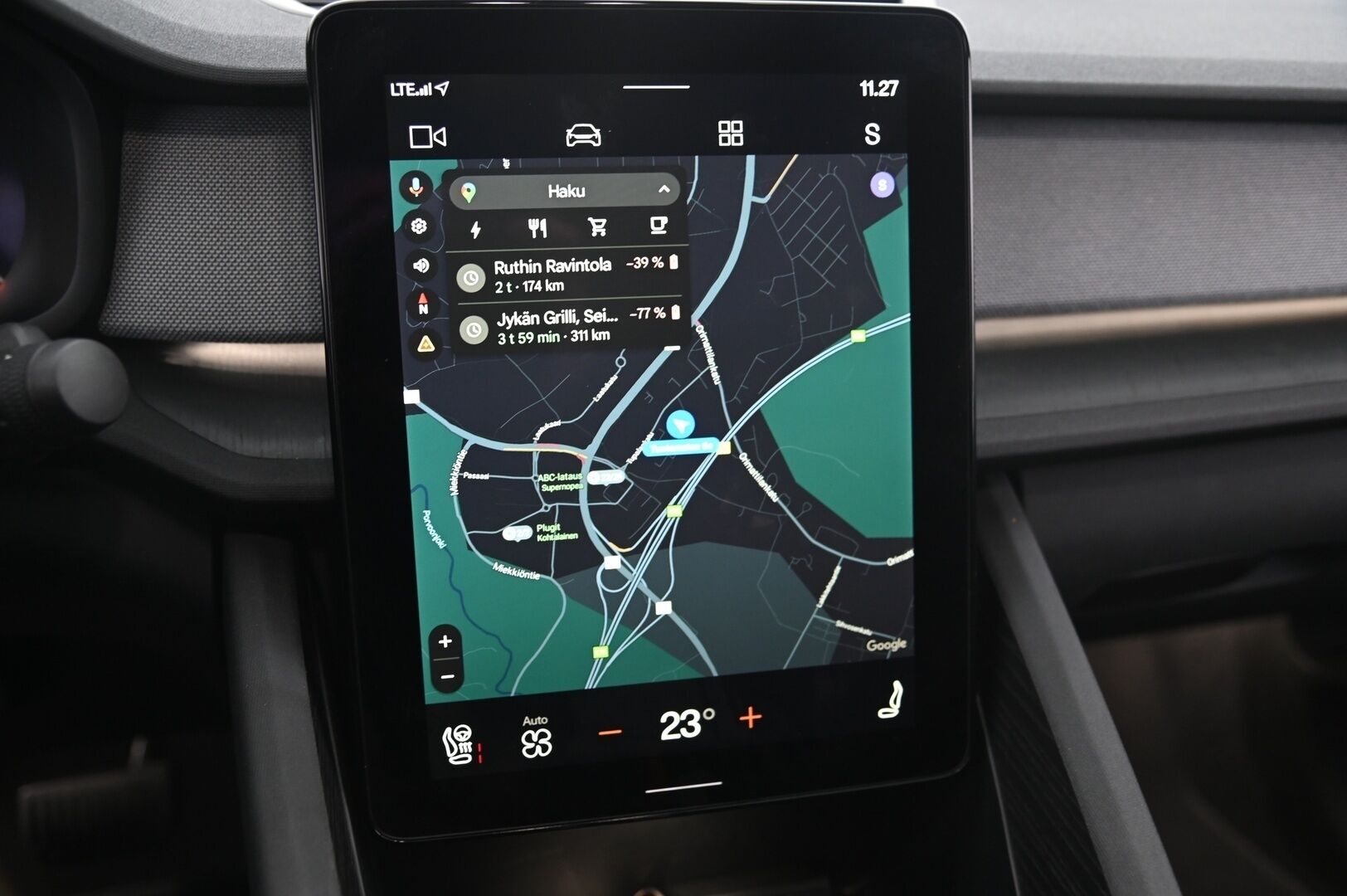 Polestar 2 2021 Performance Long Range Dual Motor 350kW, 78kWh *Pilot assist / H&K / ACC / 360 Kamera / Lasikatto / 2x Vanteet/ Koukku* - *Vetokoukku / Akku kuntotarkastettu / Kahdet renkaat vantein*