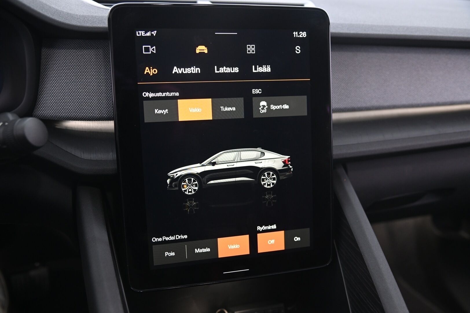 Polestar 2 2021 Performance Long Range Dual Motor 350kW, 78kWh *Pilot assist / H&K / ACC / 360 Kamera / Lasikatto / 2x Vanteet/ Koukku* - *Vetokoukku / Akku kuntotarkastettu / Kahdet renkaat vantein*