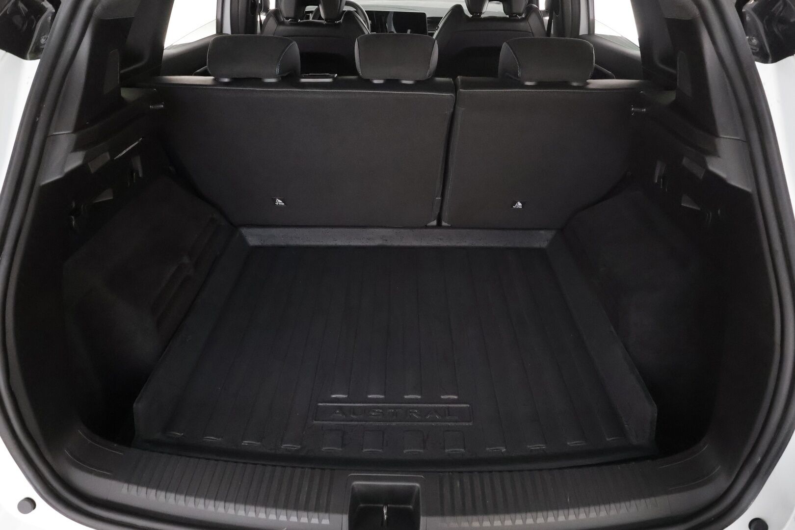 Renault Austral 2024 E-Tech full hybrid 200 techno esprit Alpine * ACC / LED / Sisätilanlämmitin / P.Kamera / Sähköpenkit / Navi * - Suomi-auto / Kahdet renkaat aluvanteilla / Merkkihuollot