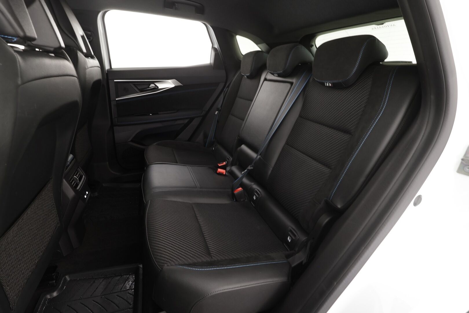 Renault Austral 2024 E-Tech full hybrid 200 techno esprit Alpine * ACC / LED / Sisätilanlämmitin / P.Kamera / Sähköpenkit / Navi * - Suomi-auto / Kahdet renkaat aluvanteilla / Merkkihuollot