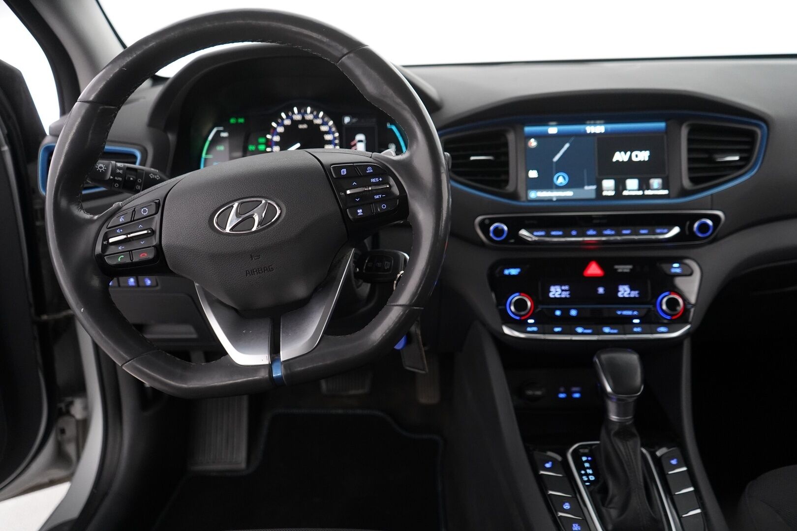 HYUNDAI IONIQ PLUG-IN 2018 DCT Comfort - Adapt.Vakkari / Navigointijärjestelmä / Infinity / P-kamera