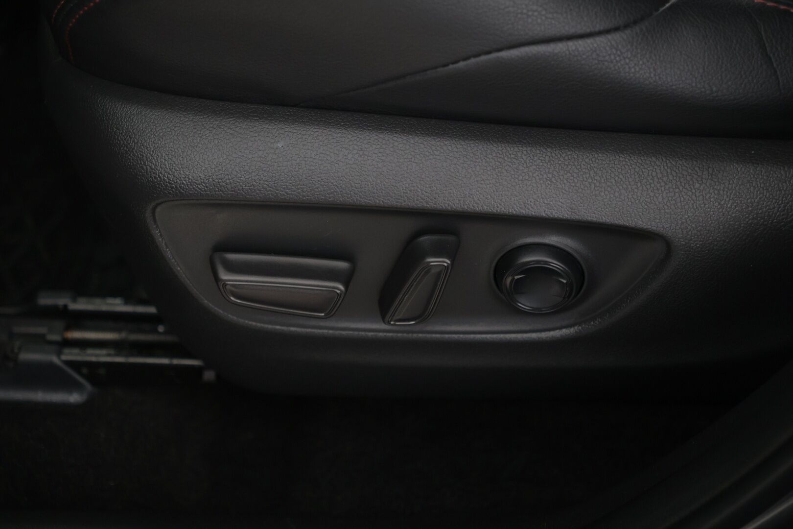 Toyota RAV4 2021 Hybrid 2,5 AWD-i Style Premium - *Ilmastoidut nahat / Muistipenkki / JBL / HUD / 360 kamera / ACC / Lane assist / Koukku*