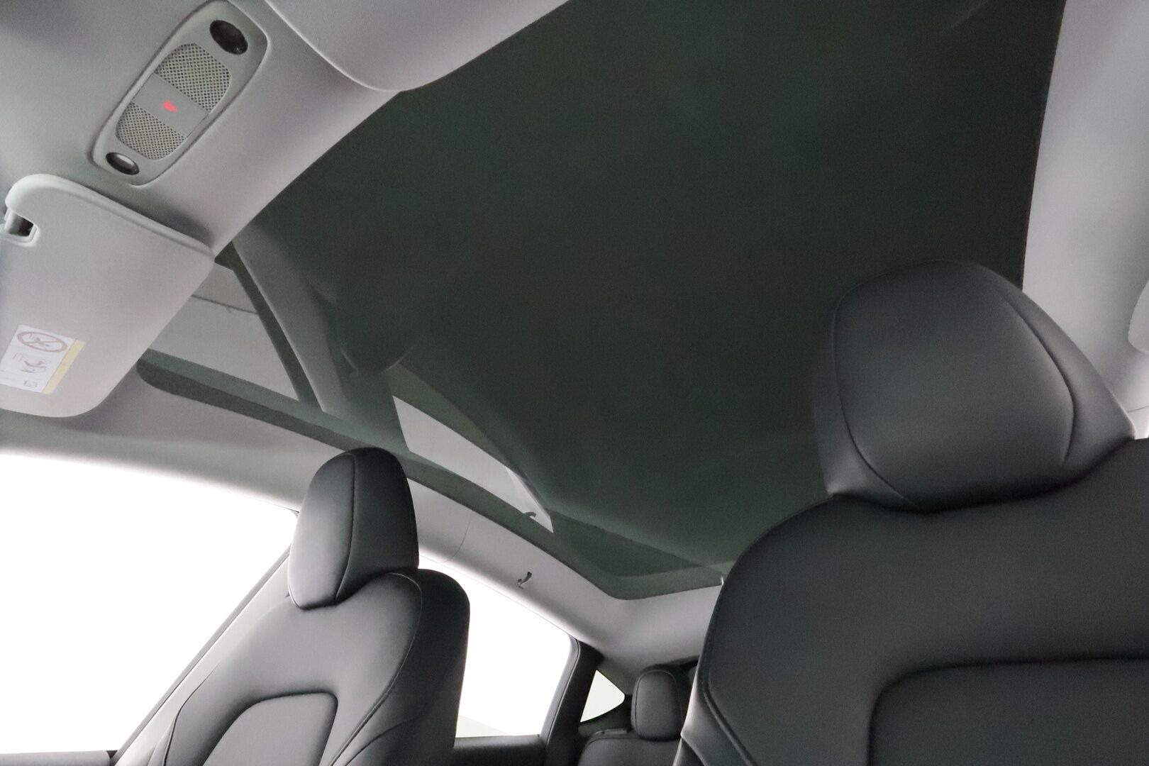 Tesla Model Y 2022 Performance **Lasikatto / Lämpöpumppu / Adapt.Vakkari / Matrix-LED / P.Kamera / Muistipenkki / Premium Audio / Navi** - 3,99 % KORKOTARJOUS TÄHÄN AUTOON 31.8. ASTI! - Kahdet renkaat / Ryzen
