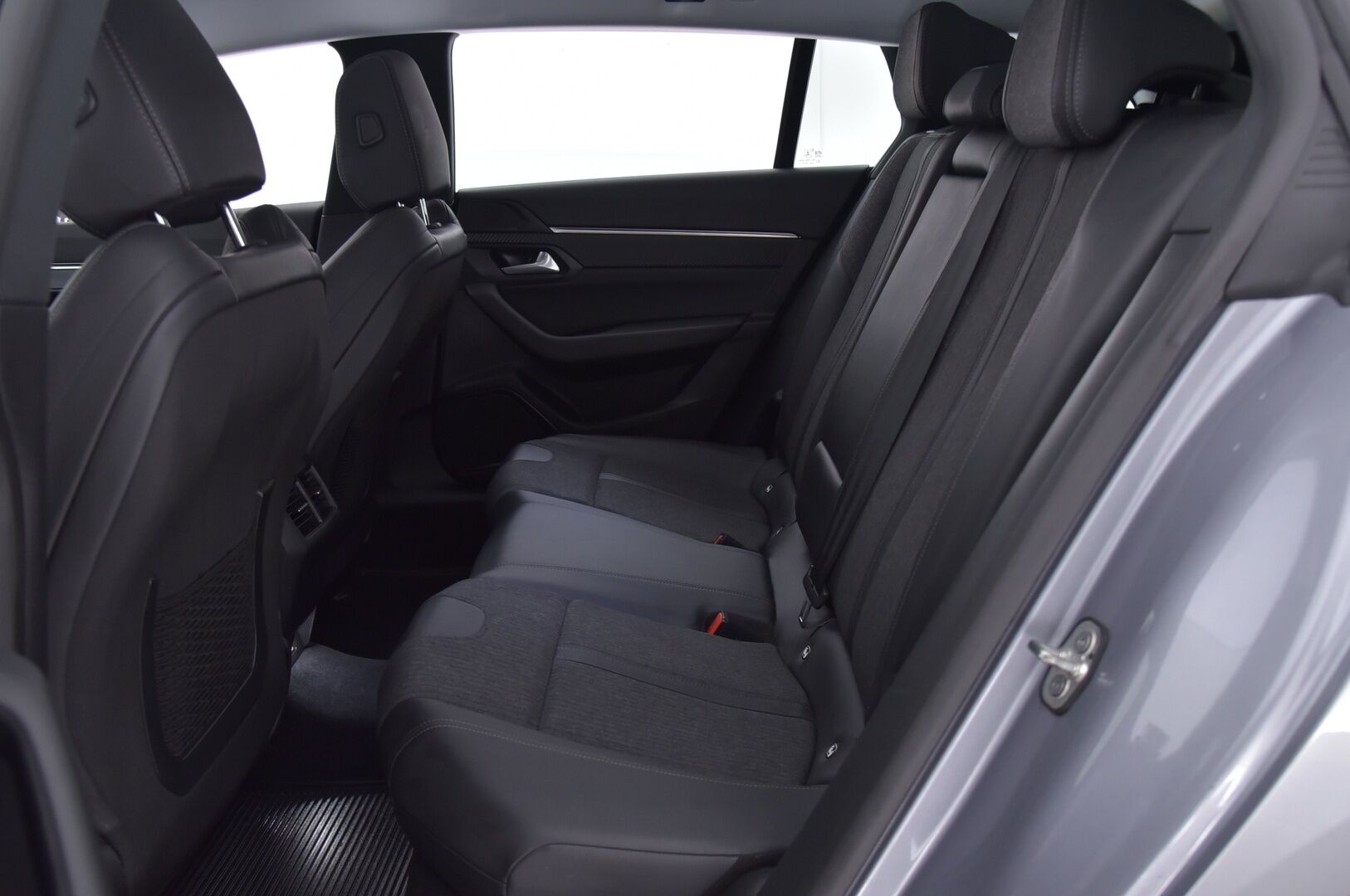 PEUGEOT 508 2020 SW Allure Hybrid 225 EAT8-aut *Adapt. vakkari / P.Kamera / Puolinahat / P.Kamera / Navi! *