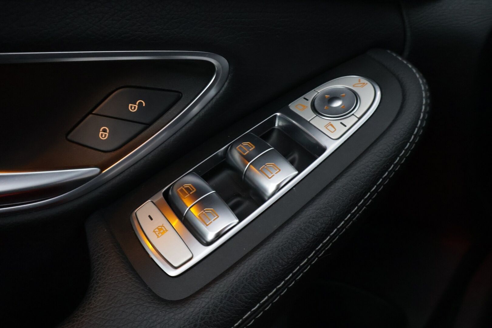 MERCEDES-BENZ C 2020 300 de T A EQ Power AMG *Adapt.Vakkari / Multibeam / Navi / Muistinahat / P.Kamera / BLIS / Koukku! * - JUURI SAAPUNUT *Upea / Taloudellinen / Farmari*