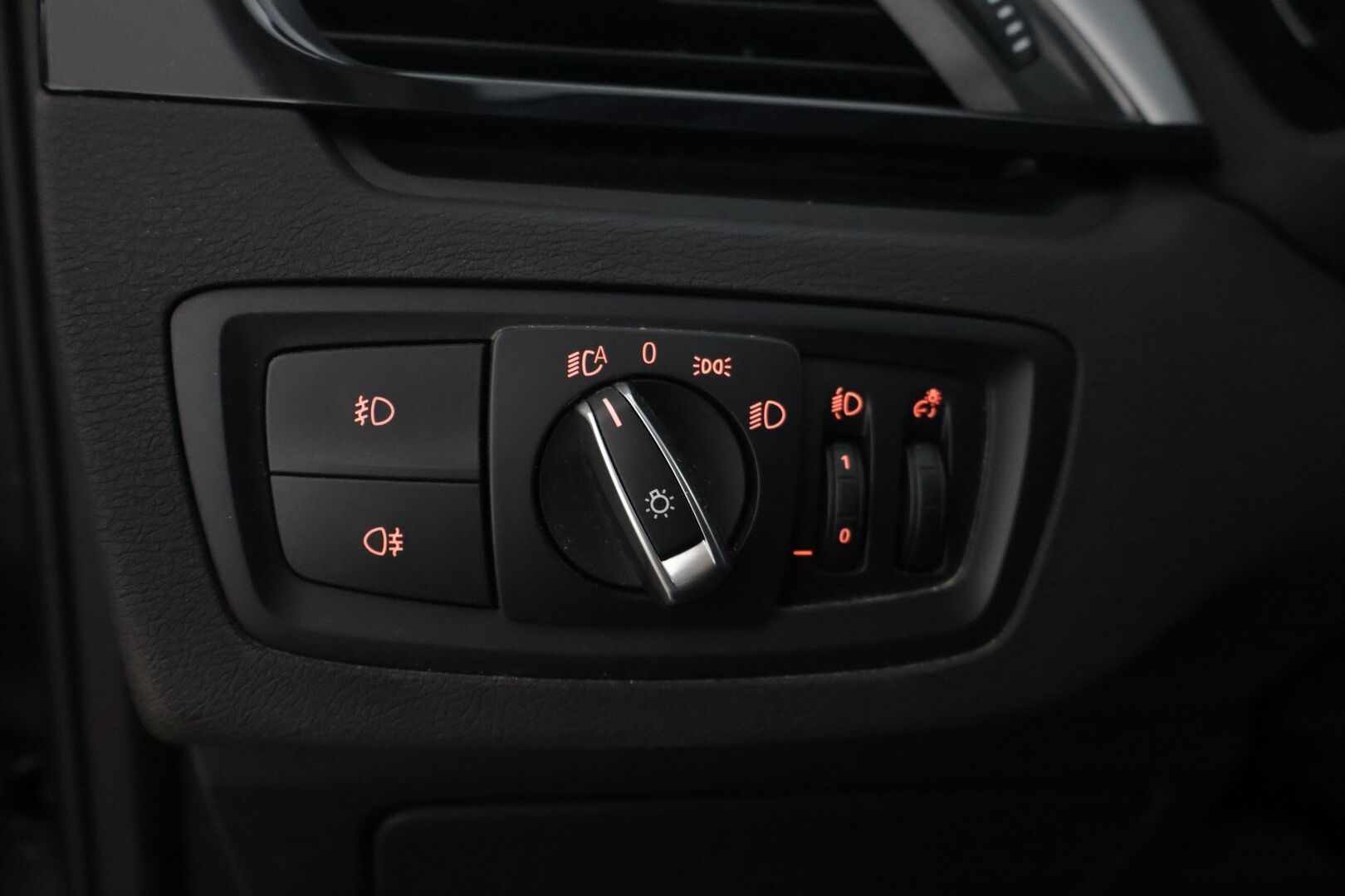 BMW X1 2021 xDrive25e Sport - | Adapt.vakkari | Prof.Navi | P-Kamera | Keyless | Sähköluukku Irroitettava vetokoukku |Juuri katsastettu | 2x renkaat | Isofix valmius | Avaimeton käynnistys |  