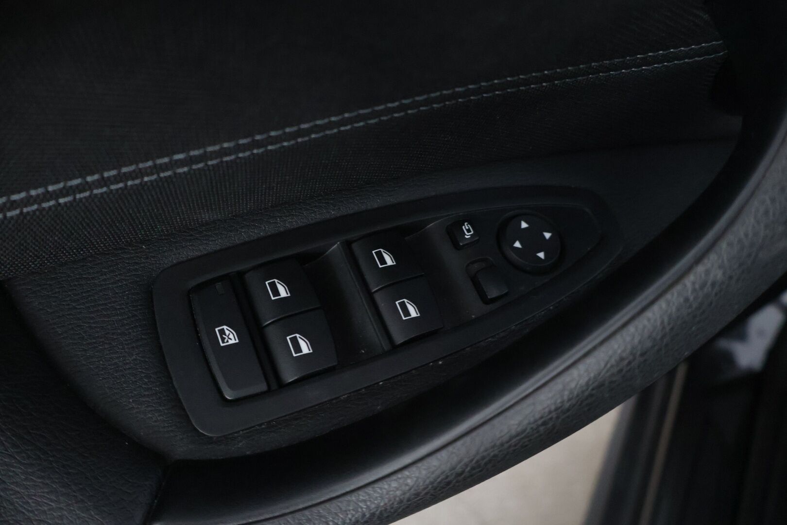 BMW X1 2021 xDrive25e Sport - | Adapt.vakkari | Prof.Navi | P-Kamera | Keyless | Sähköluukku Irroitettava vetokoukku |Juuri katsastettu | 2x renkaat | Isofix valmius | Avaimeton käynnistys |  