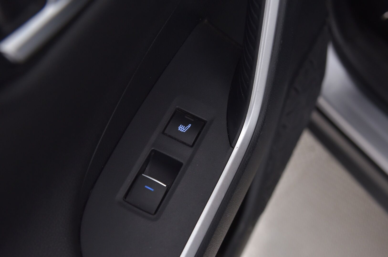 TOYOTA RAV4 PLUG-IN 2021 2,5 Hybrid AWD-i Style * Adapt.Vakkari / Kaistavahti / Katveavustin / Puolinahat / P.Kamera / Sähköluukku / Koukku *