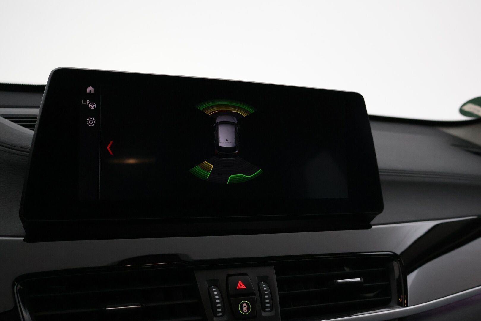 BMW X1 2020 F48 xDrive25e A Business Sport - Harman/Kardon | HUD | LED | Sporttipenkit | Vakkari | Tulossa myyntiin! 