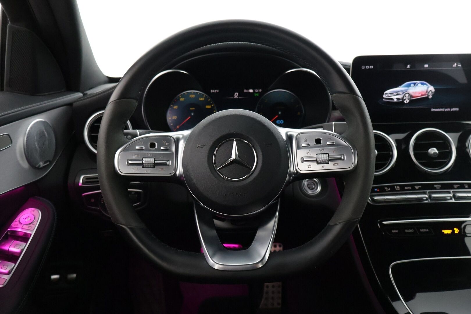 Mercedes-Benz C 2021 300 e A Business AMG Edition EQ Power * Burmester / Digimittaristo / ACC / Peruutuskamera / AMG / Koukku * - 3,99 % KORKOTARJOUS TÄHÄN AUTOON - Todella maltillisilla kilometreillä ja kovalla varustetasolla oleva yksilö! 