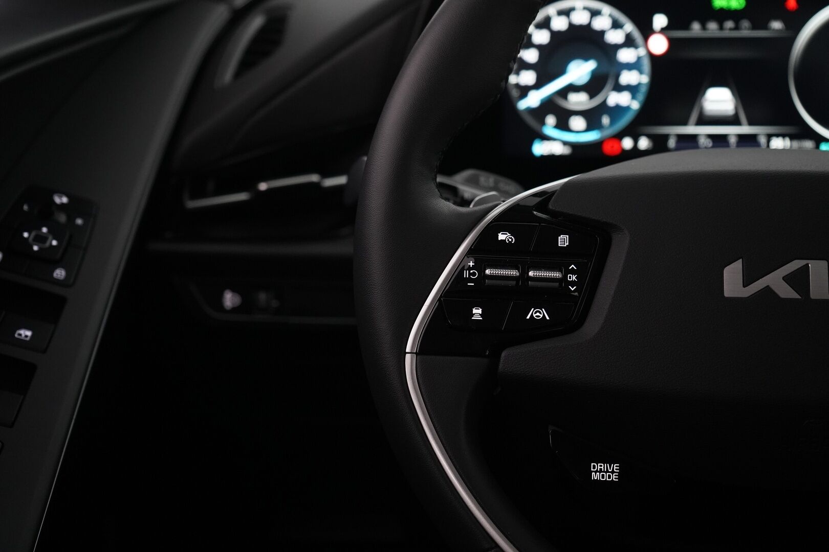 KIA NIRO 2023 Electric EX Business 64 kWh 204 hv *ACC / Kaistavahti / Keyless / Navi / Apple&Android / P.kamera / LED* - 3,99 % KORKOTARJOUS TÄHÄN AUTOON - Merkkihuollettu / Facelift / Hyvät varusteet!