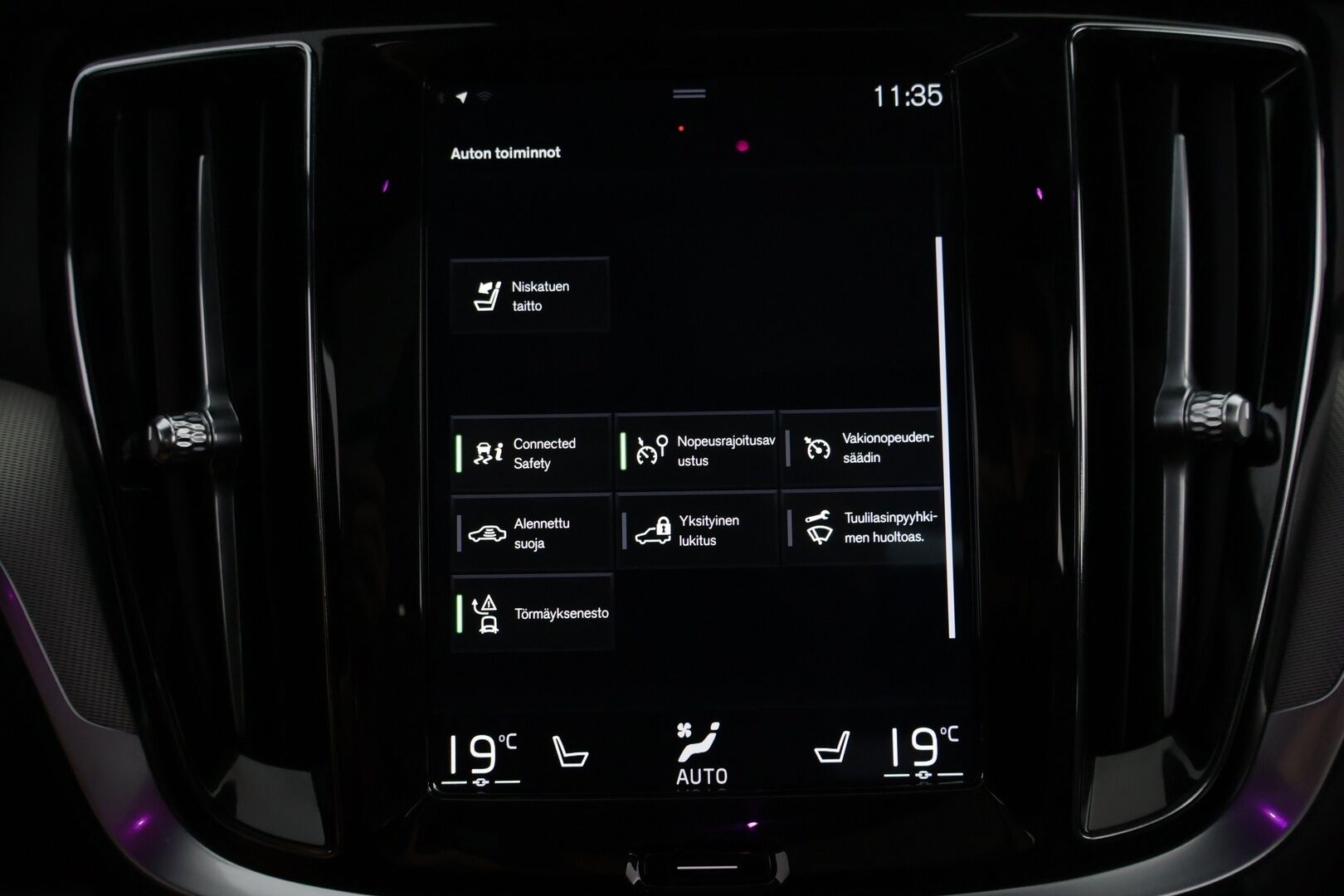 Volvo V60 2019 T8 AWD R-Design aut - Webasto | ACC | Nahka-Alcantara | Panorama | Peruutuskamera | Full LED | Sähköluukku | Huippuvarusteet | Juuri tullut Tampereelle!
