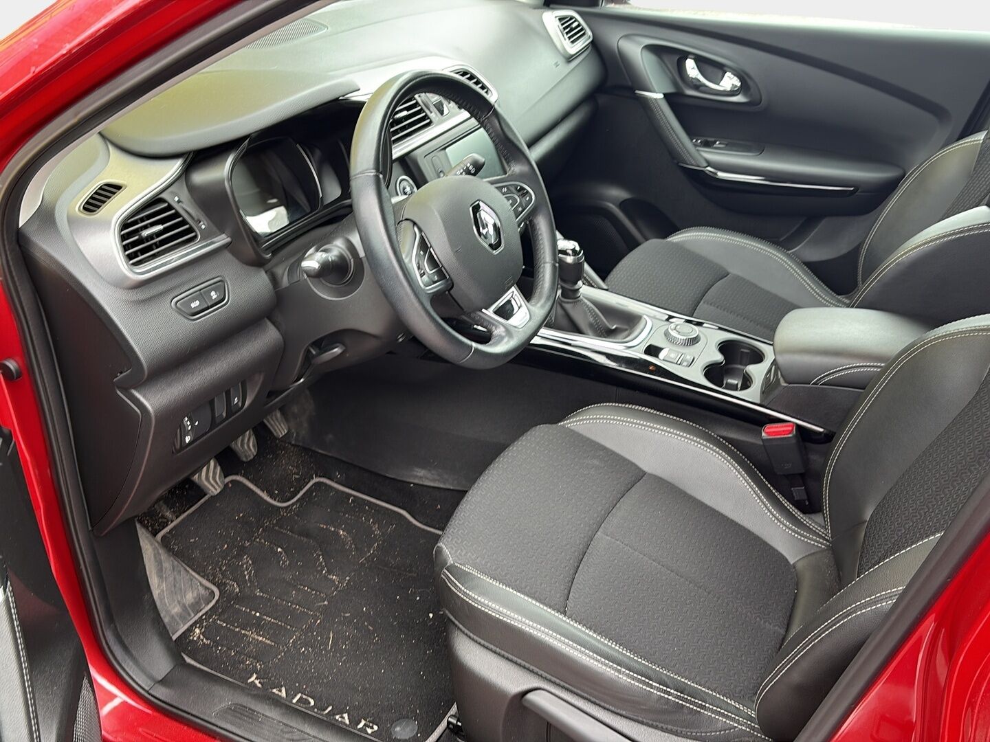 Renault Kadjar 2018 Energy dCi 130 4WD - Suomiauto | Vakkari | Lohkolämmitin | Lämm.tuulilasi | Keyless | Puolinahat | P-tutkat | Juuri saapunut Tampereelle