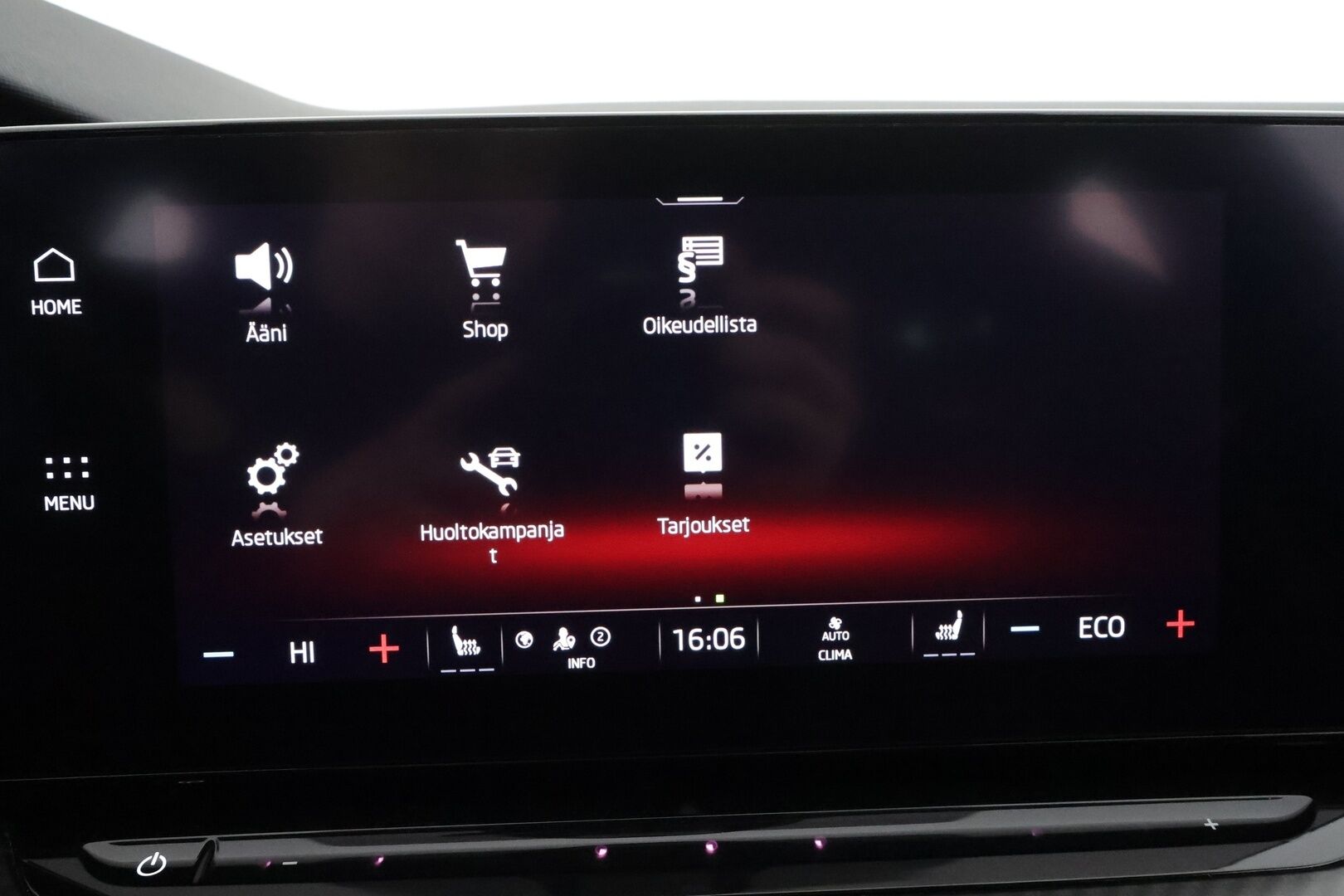 Skoda Octavia 2024 Combi 1.4 TSI PHEV RS iV DSG * ACC / P.kamera / Matrix LED / Muistipenkit hieronnalla / Navi / Webasto / KeylessGo / Sähköluukku * - 1.Om Suomi-auto / Akku kuntoatarkistettu / Kahdet renkaat aluvanteilla / Merkkihuollettu