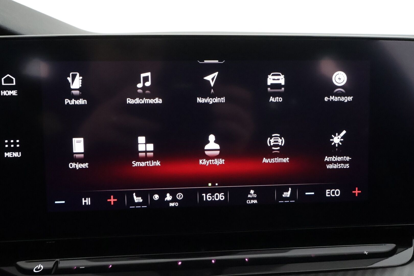 Skoda Octavia 2024 Combi 1.4 TSI PHEV RS iV DSG * ACC / P.kamera / Matrix LED / Muistipenkit hieronnalla / Navi / Webasto / KeylessGo / Sähköluukku * - 1.Om Suomi-auto / Akku kuntoatarkistettu / Kahdet renkaat aluvanteilla / Merkkihuollettu