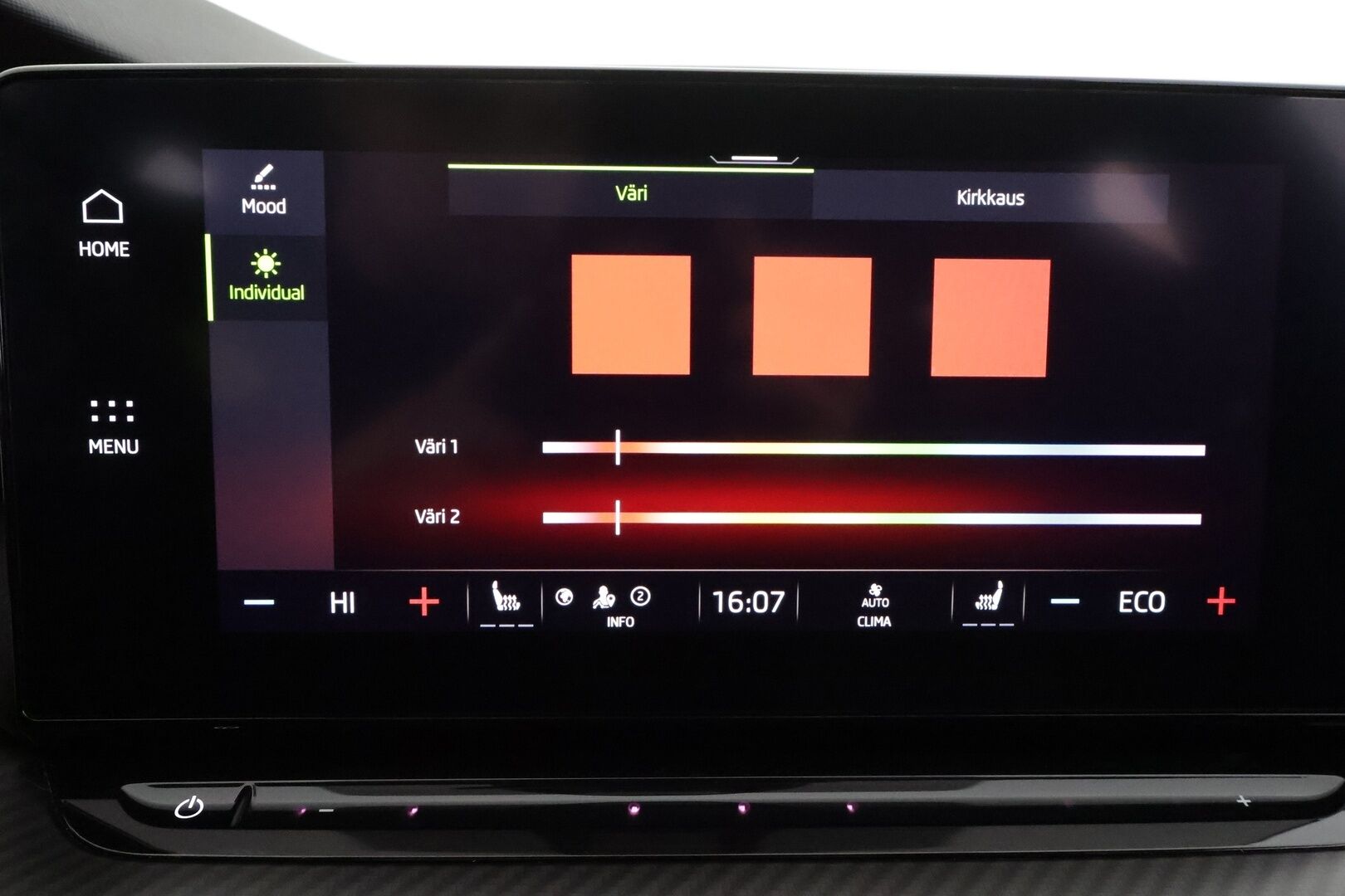 Skoda Octavia 2024 Combi 1.4 TSI PHEV RS iV DSG * ACC / P.kamera / Matrix LED / Muistipenkit hieronnalla / Navi / Webasto / KeylessGo / Sähköluukku * - 1.Om Suomi-auto / Akku kuntoatarkistettu / Kahdet renkaat aluvanteilla / Merkkihuollettu