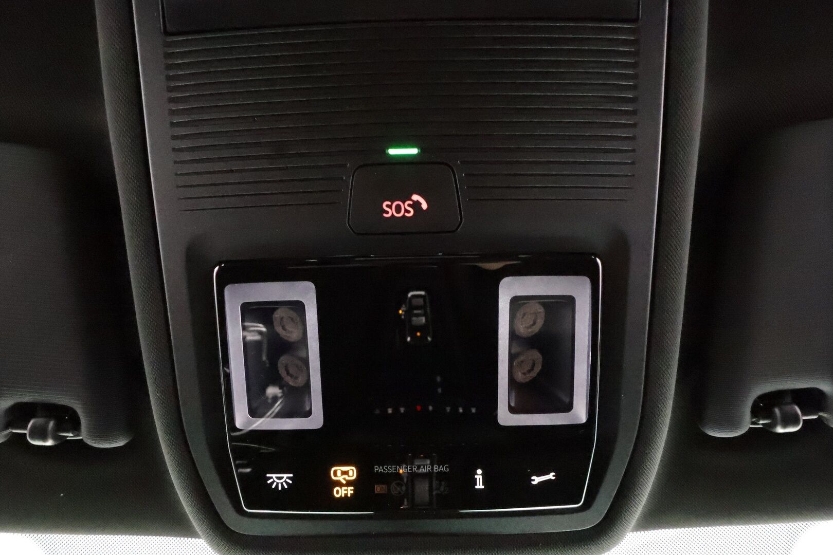 Skoda Octavia 2024 Combi 1.4 TSI PHEV RS iV DSG * ACC / P.kamera / Matrix LED / Muistipenkit hieronnalla / Navi / Webasto / KeylessGo / Sähköluukku * - 1.Om Suomi-auto / Akku kuntoatarkistettu / Kahdet renkaat aluvanteilla / Merkkihuollettu