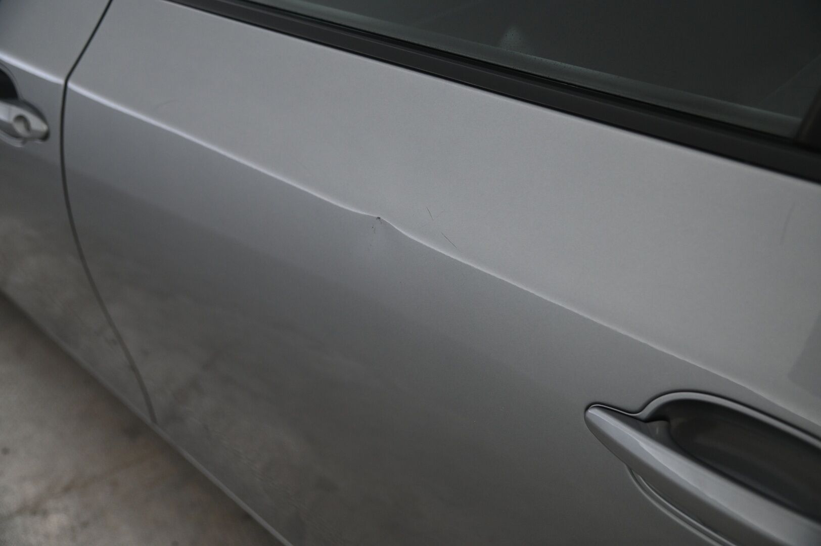BMW 523 2006 E60 i *Myydään Huutokaupat.com*