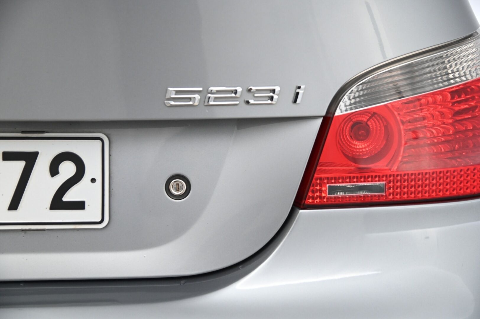 BMW 523 2006 E60 i *Myydään Huutokaupat.com*