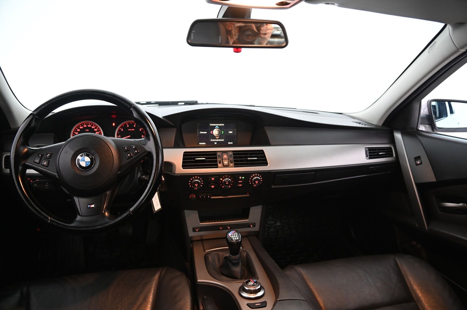 BMW 523 2006 E60 i *Myydään Huutokaupat.com*