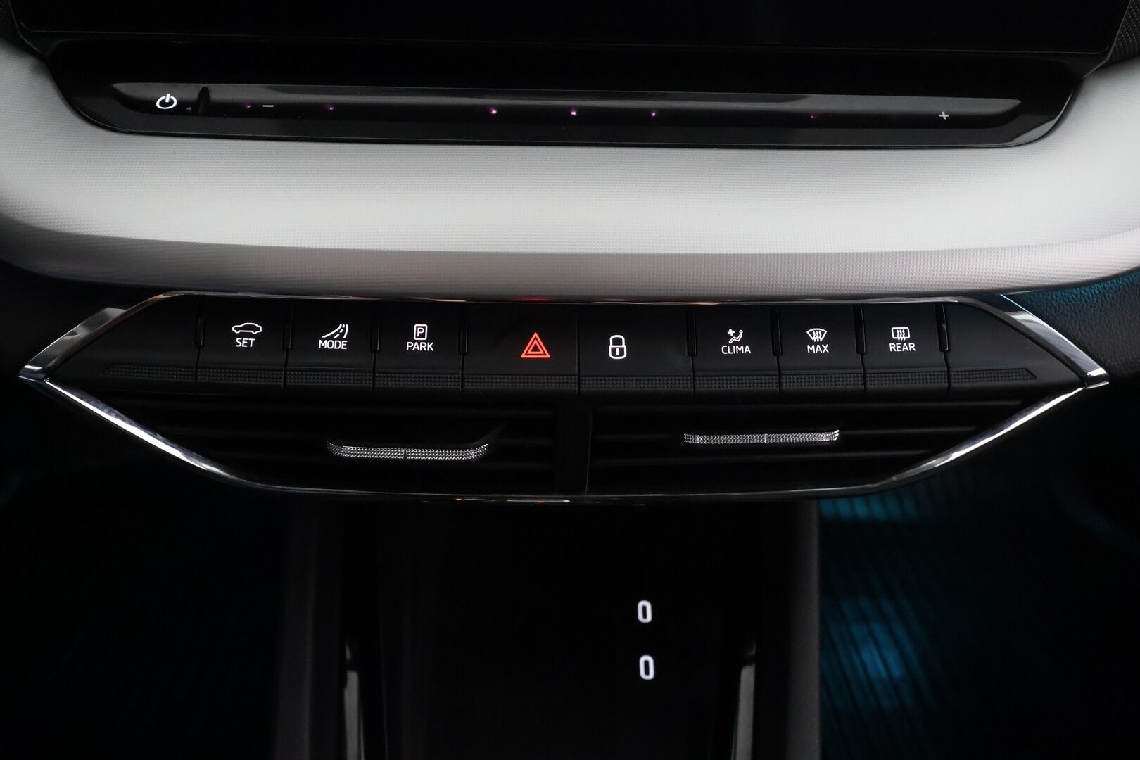 Skoda Octavia 2024 Combi 1.4 TSI PHEV Style iV DSG * ACC / HUD / Matrix LED / Hierovat penkit / Webasto / Navi * - 1.Om Suomi-auto / Digimittaristo / Akku kuntotarkastettu / Kahdet renkaat aluvanteilla