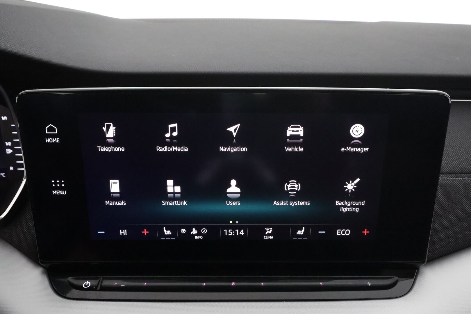 Skoda Octavia 2023 Combi 1.4 TSI PHEV Style iV DSG * ACC / HUD / Matrix LED / Hierovat penkit / Webasto / Navi * - 1.Om Suomi-auto / Akku kuntotarkastettu / Kahdet renkaat aluvanteilla