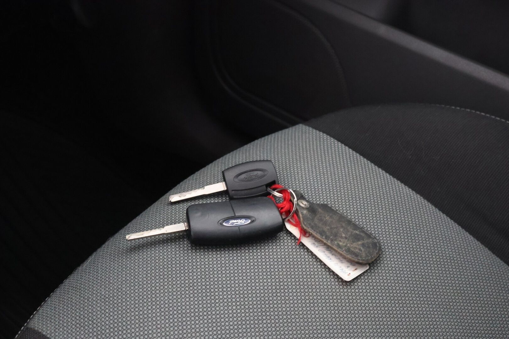 Ford Focus 2010 1,8 125 hv FlexiFuel Trend Design M5 Wagon / YritysOutlet - Myydään vain yrityksille - Tuore Leima / 2x renkaat ja huoltokirja!