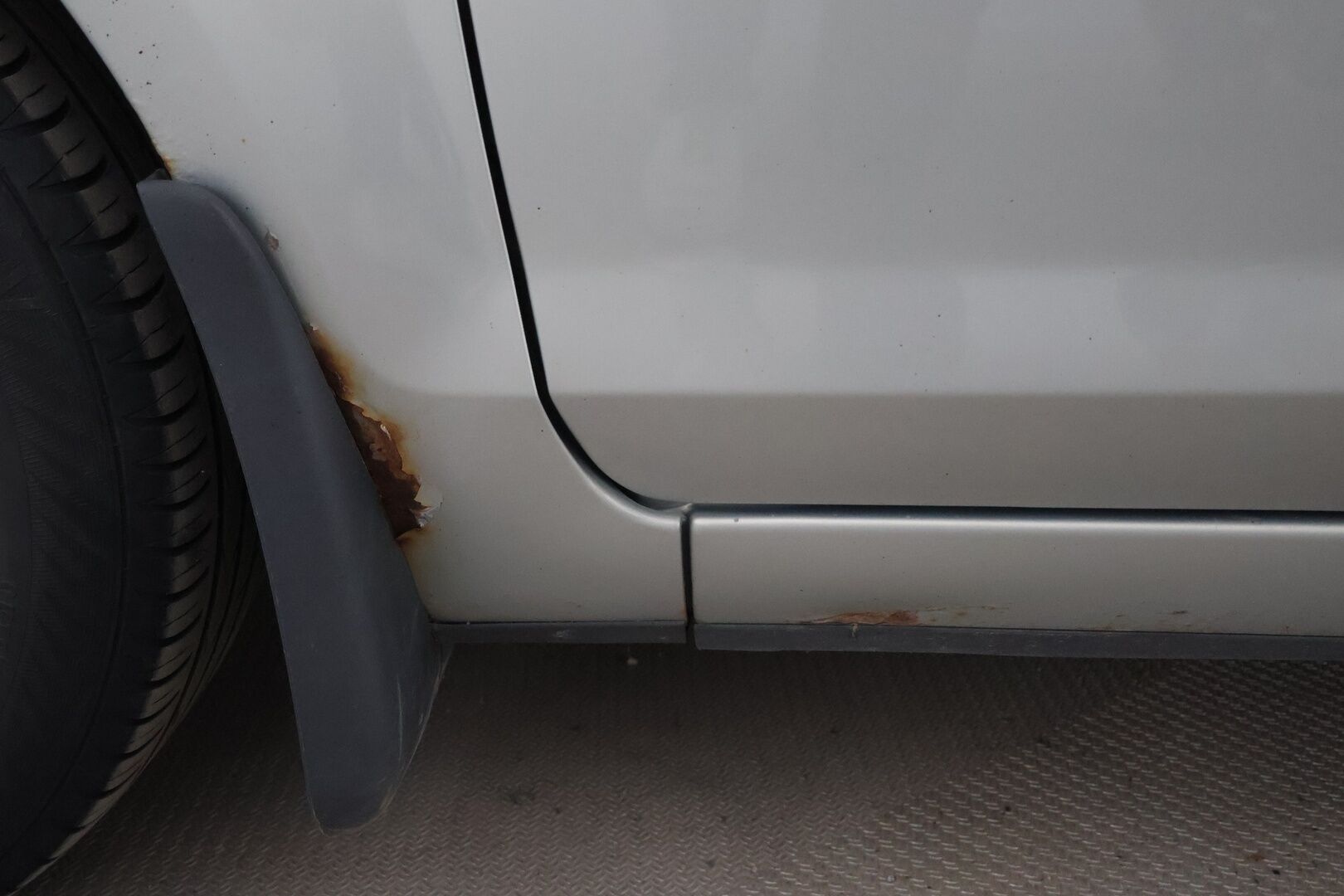 Ford Focus 2010 1,8 125 hv FlexiFuel Trend Design M5 Wagon / YritysOutlet - Myydään vain yrityksille - Tuore Leima / 2x renkaat ja huoltokirja!