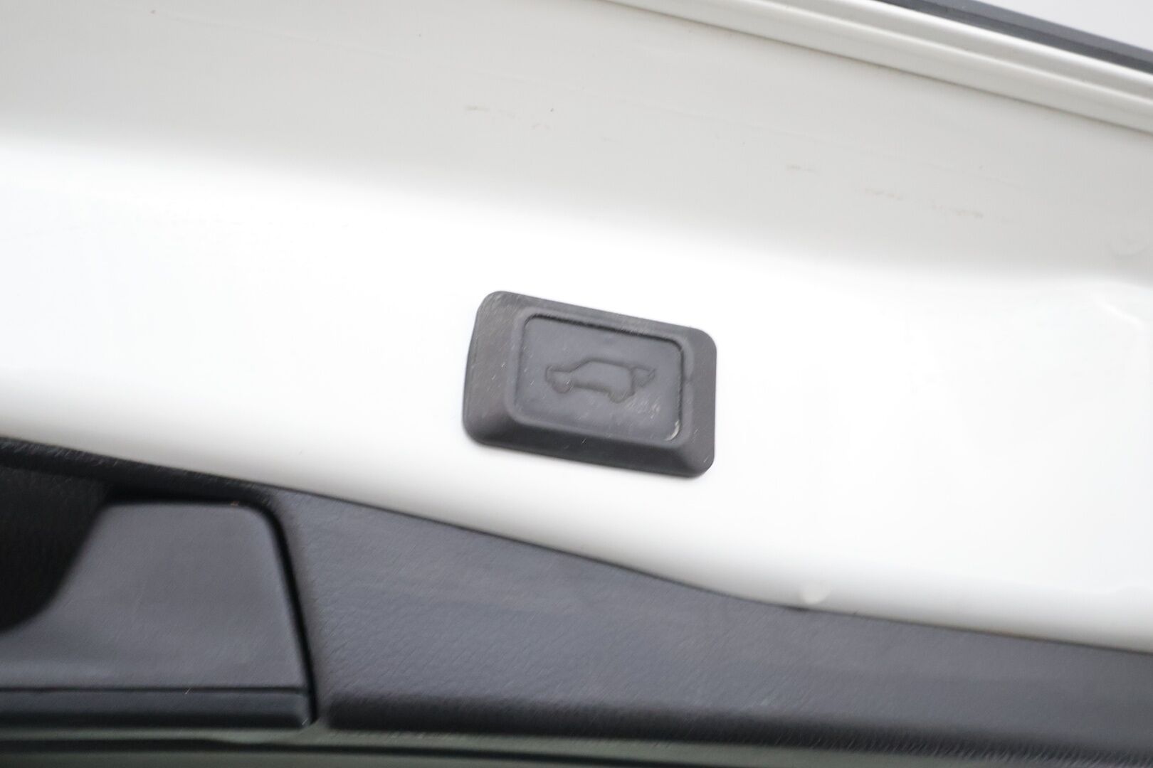 Toyota RAV4 2020 2,5 Hybrid AWD-i Active - | ACC | Koukku | LED | Navi | P.kamera ja tutkat | Apple & Android | LTA | RSA | PCS | BT | Lämm. ratti | Sähk. takaluukku | 1-om suomiauto | 
